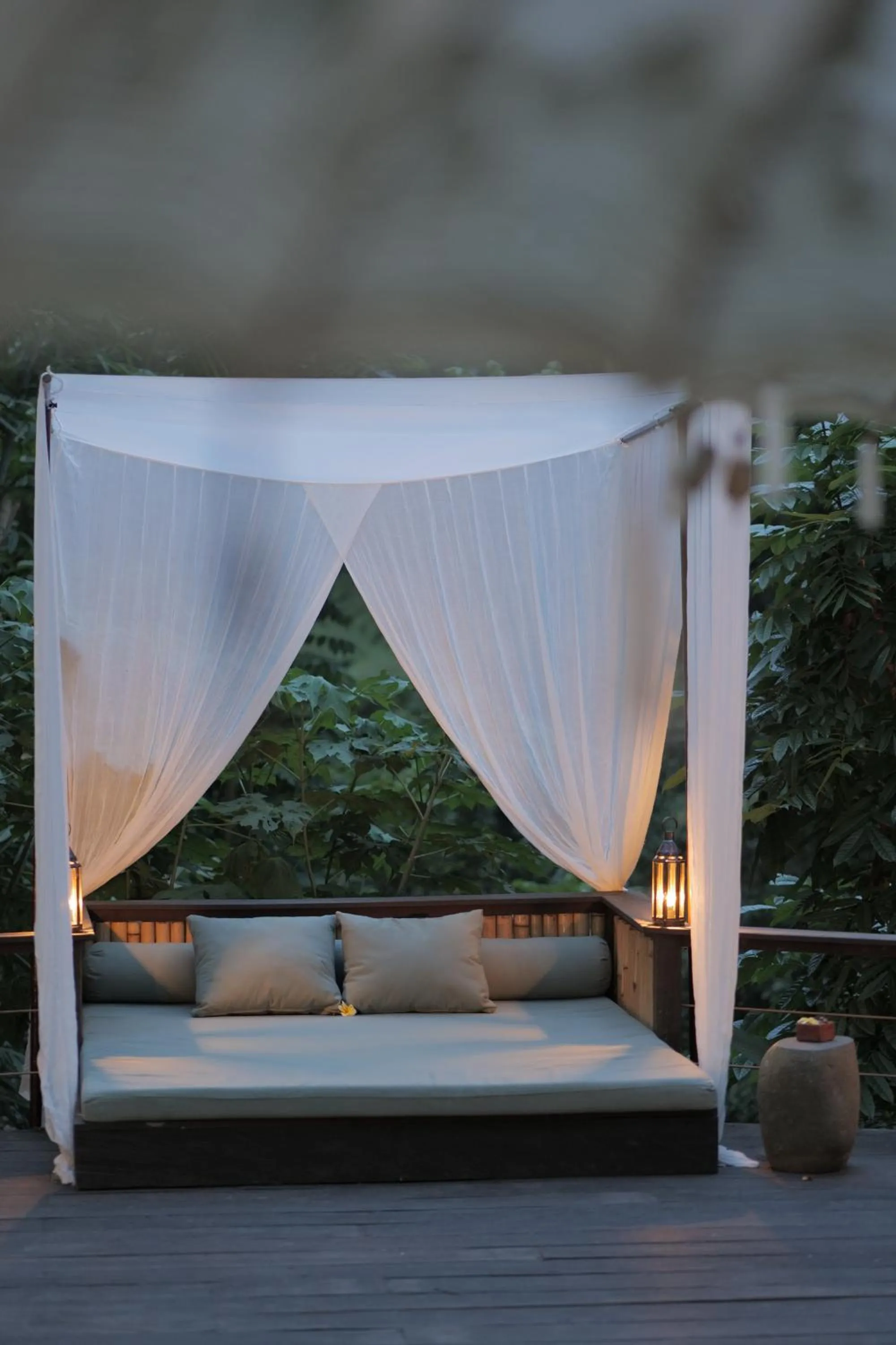 Restaurant/places to eat in Pramana Giri Kusuma