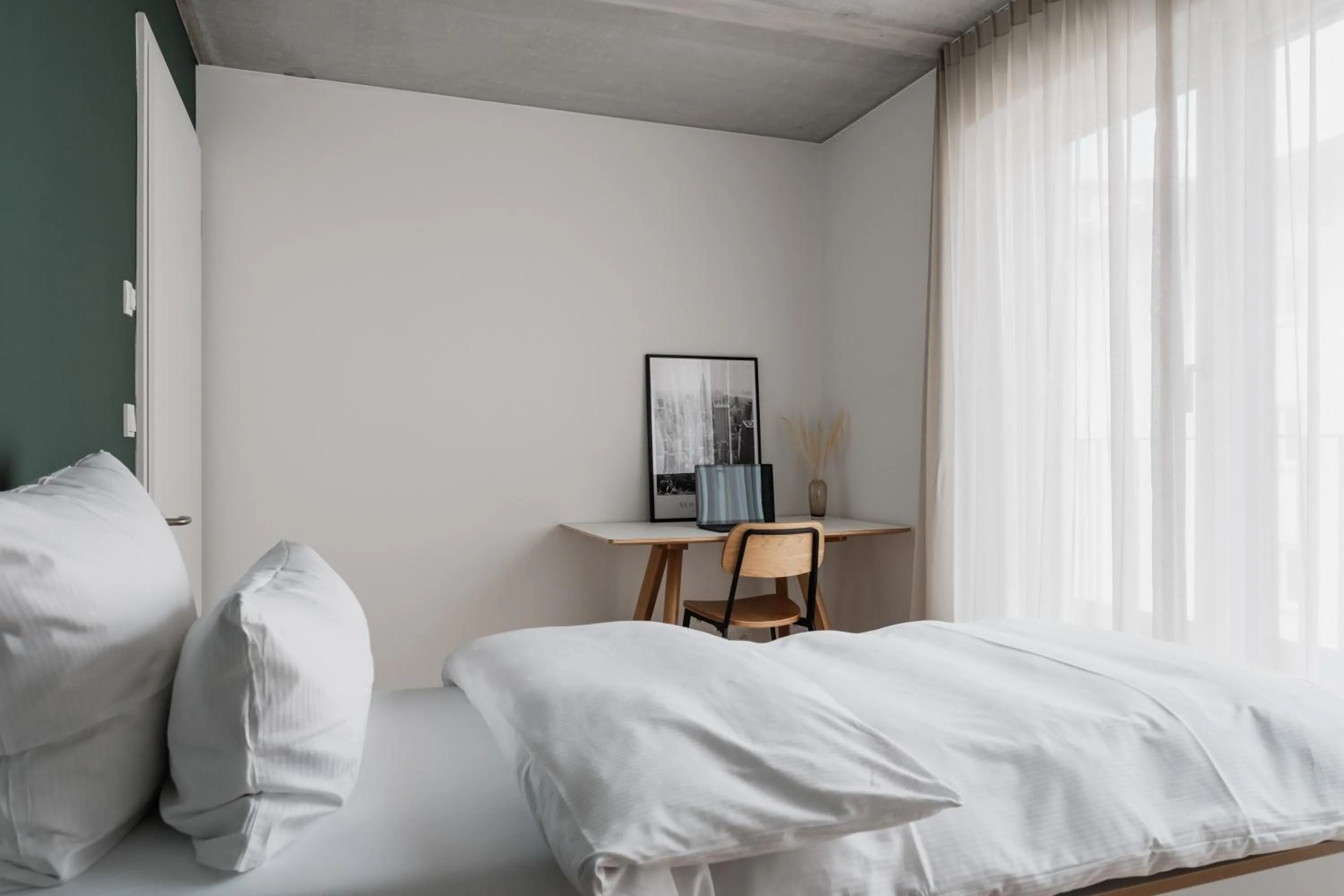 Bed in CLOUD N°7 STUDIOS