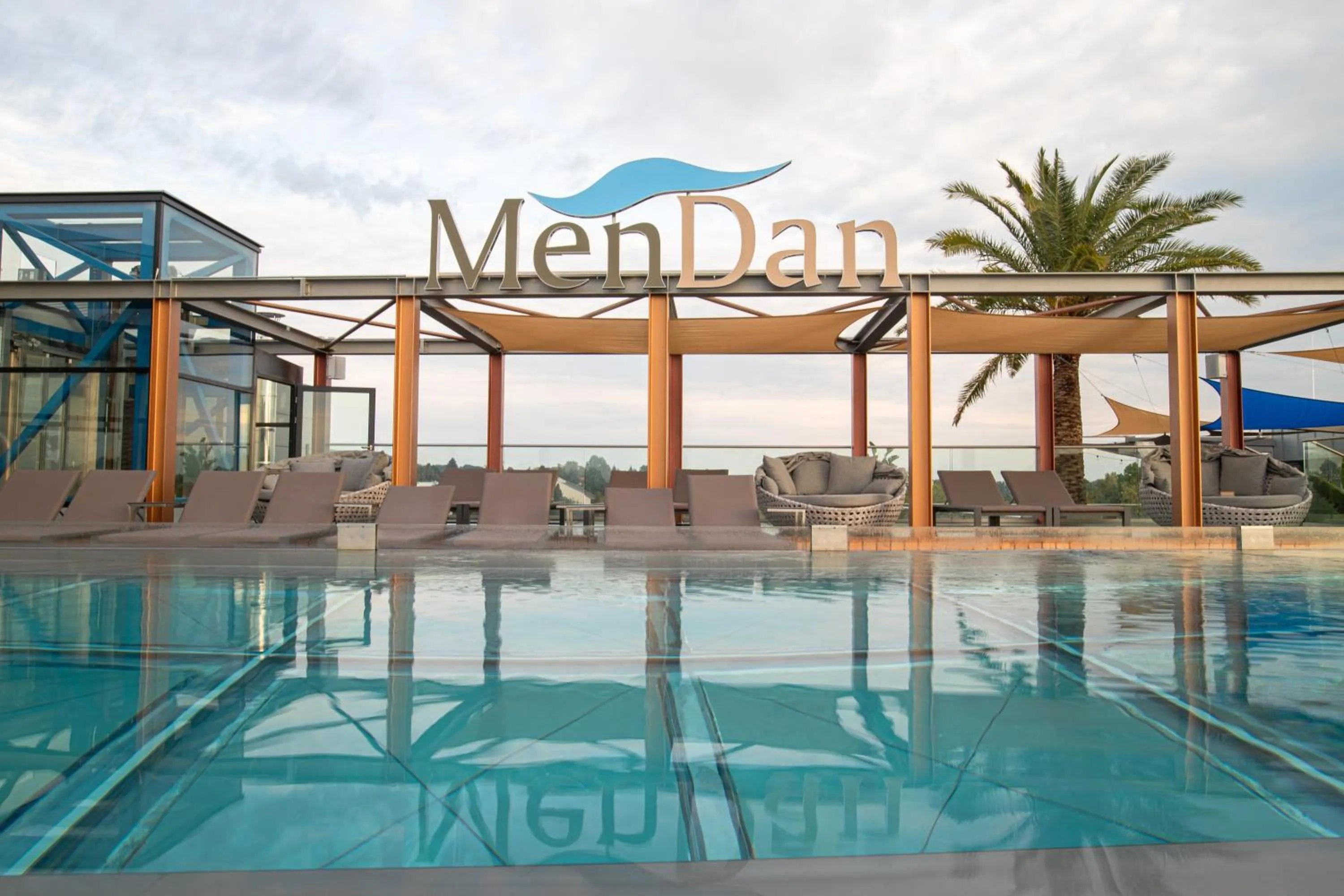 Swimming pool in MenDan Magic Spa & Wellness Hotel