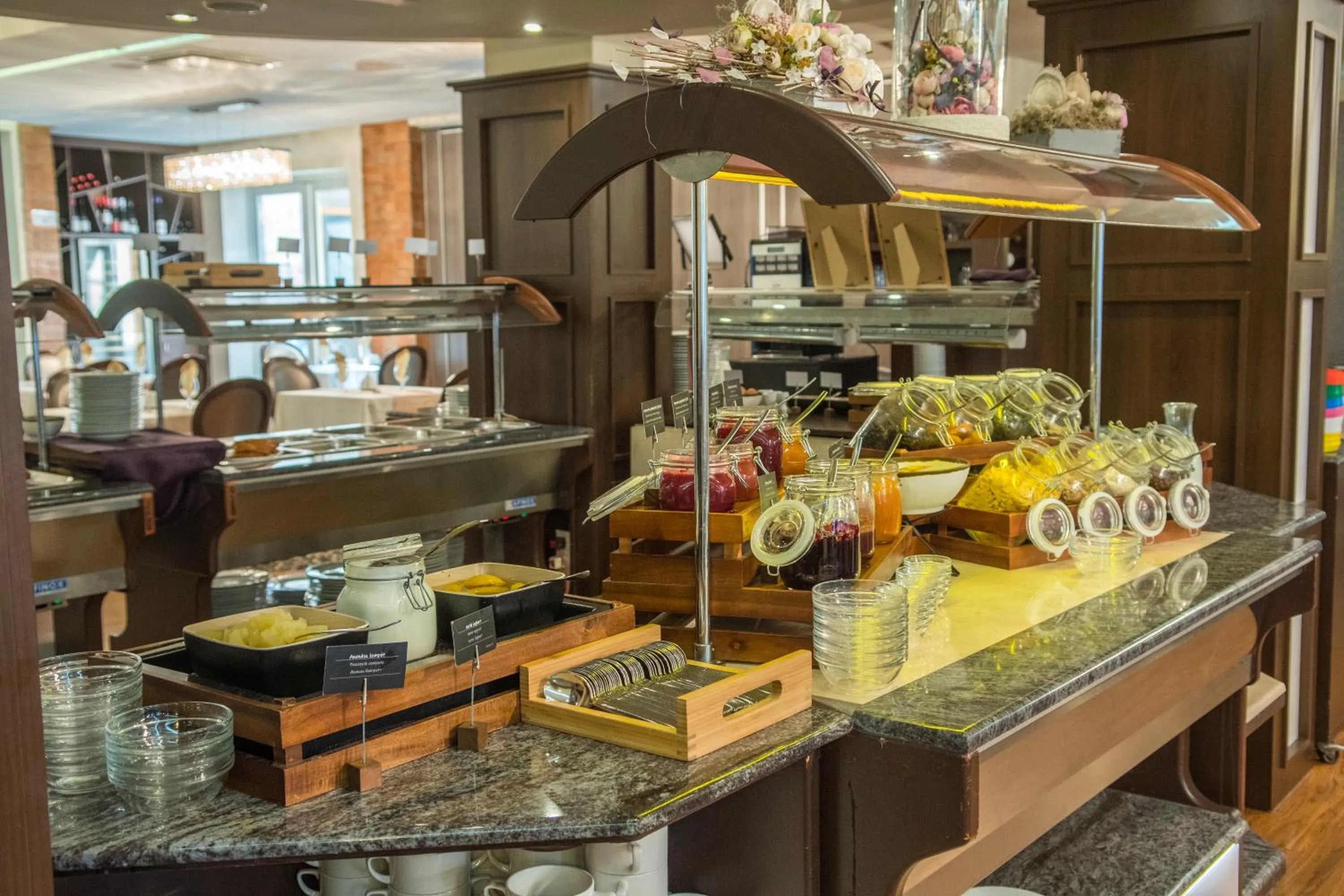 Food and drinks in Residence Hotel Balaton