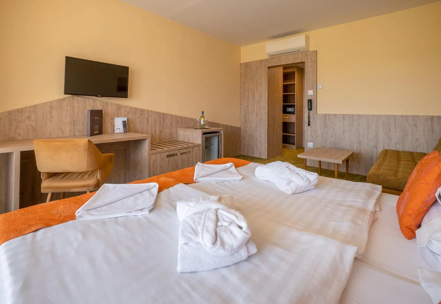 Photo of the whole room, Bed in Hotel Margareta