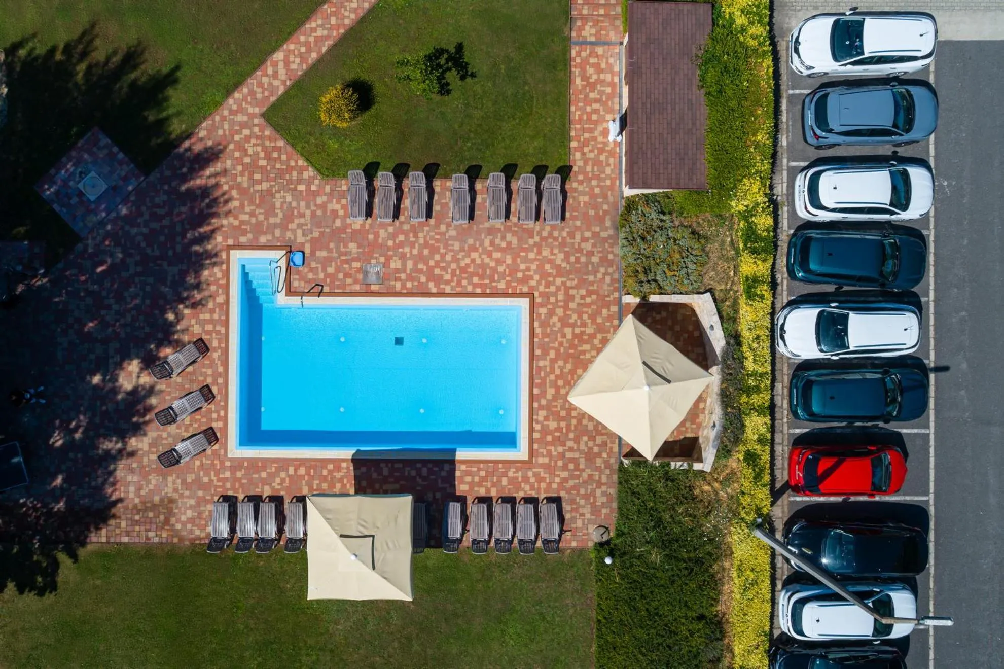Pool view in Hotel Margareta