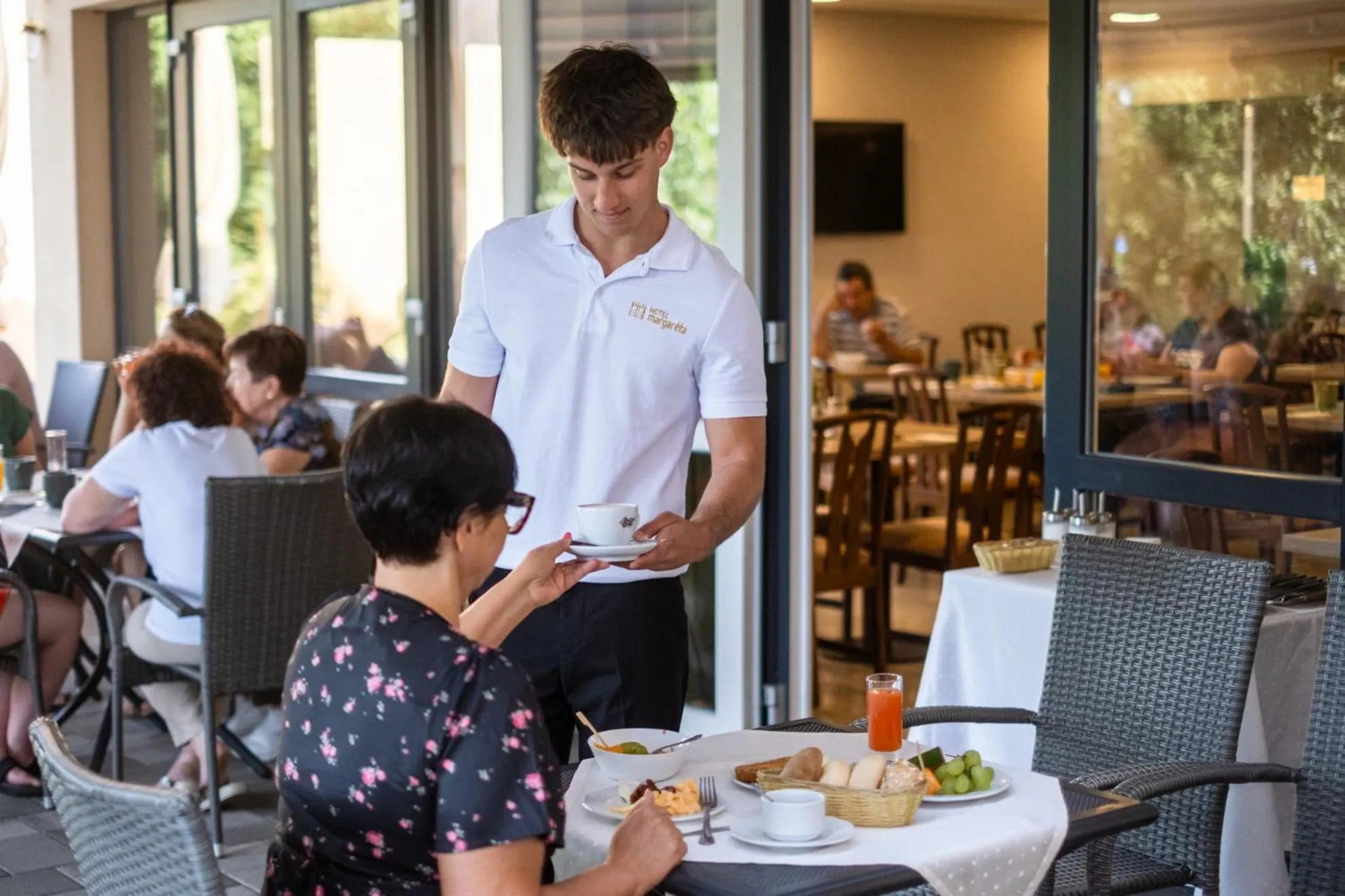 Restaurant/places to eat in Hotel Margareta