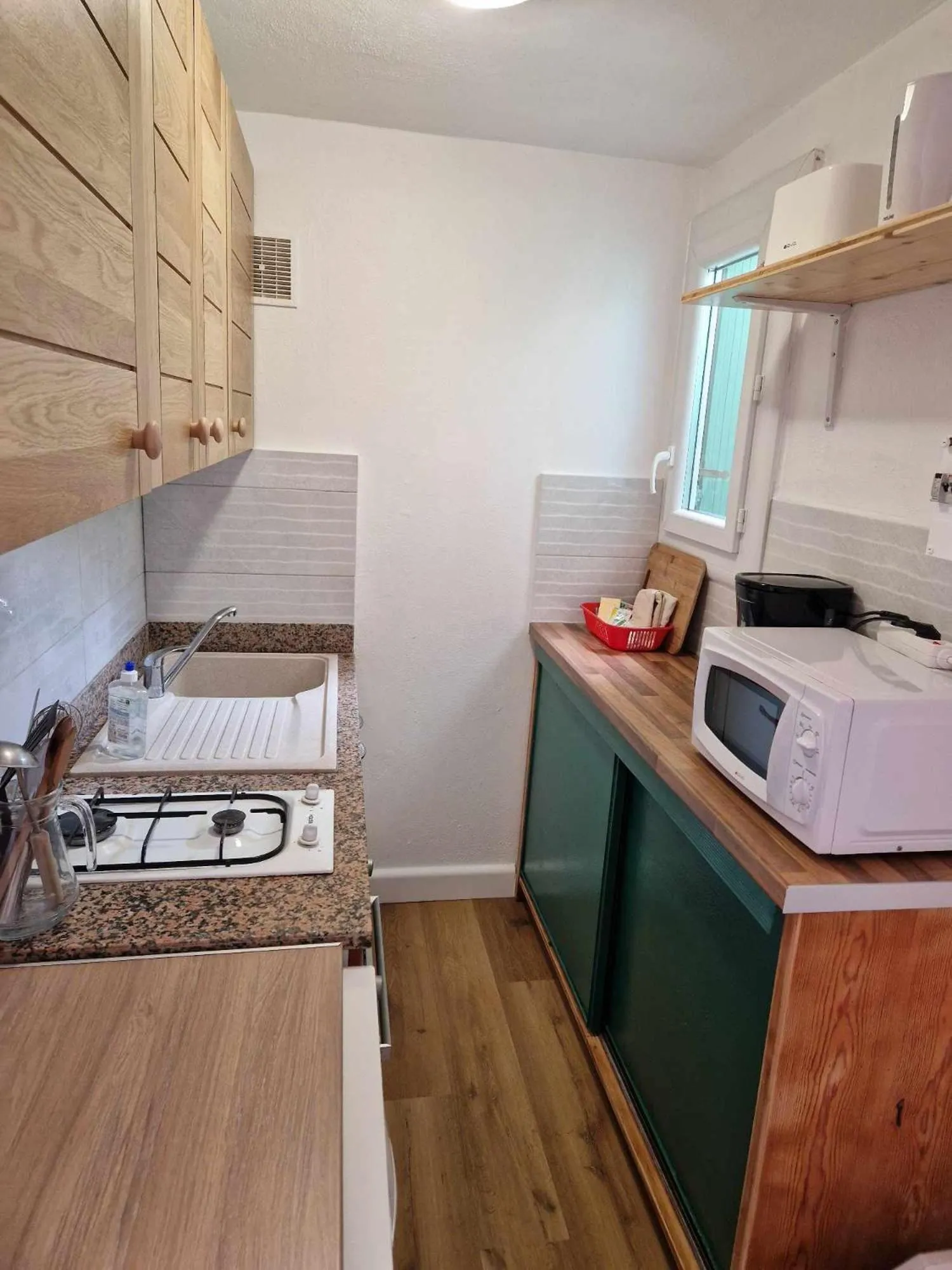 Kitchen or kitchenette in Pinea Mare