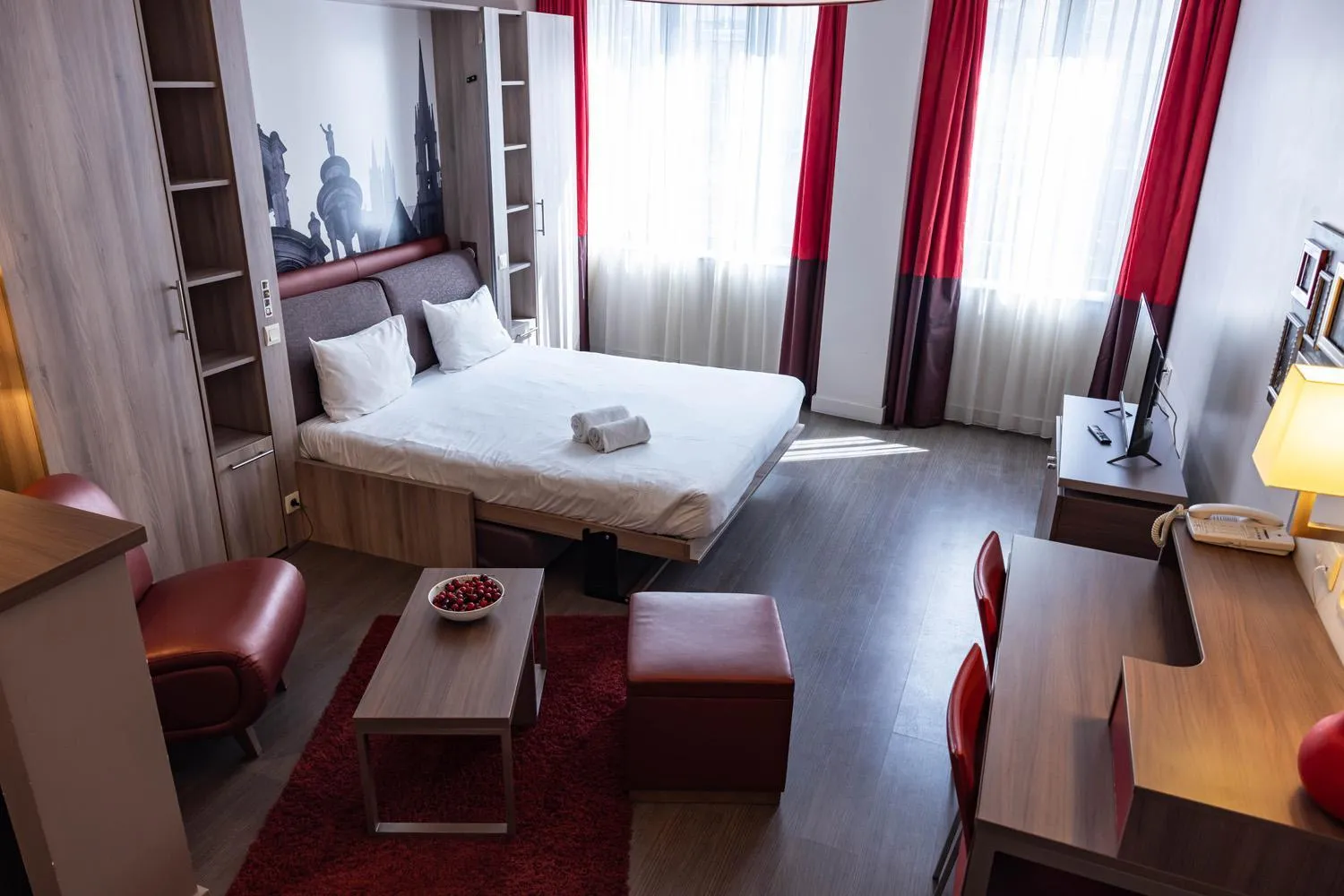 Bedroom, Bed in B&B HOME Caen Centre Gare