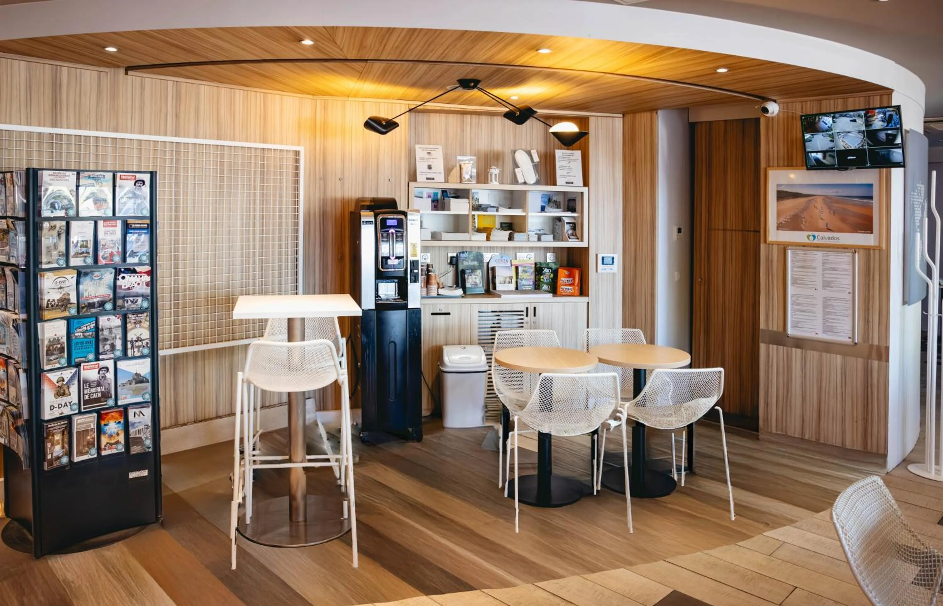 Seating area in B&B HOME Caen Centre Gare