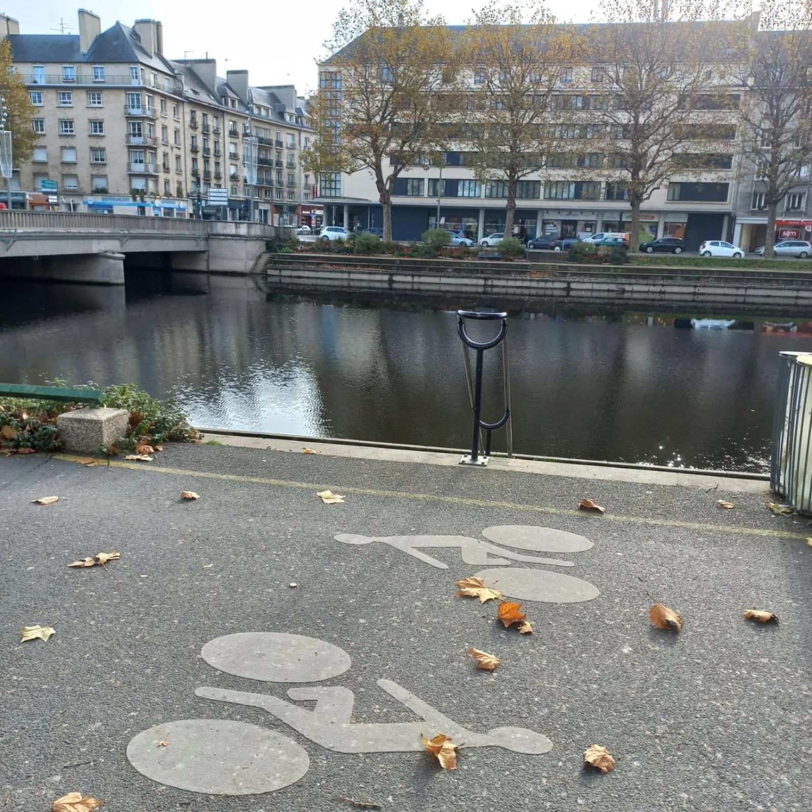 Cycling in B&B HOME Caen Centre Gare