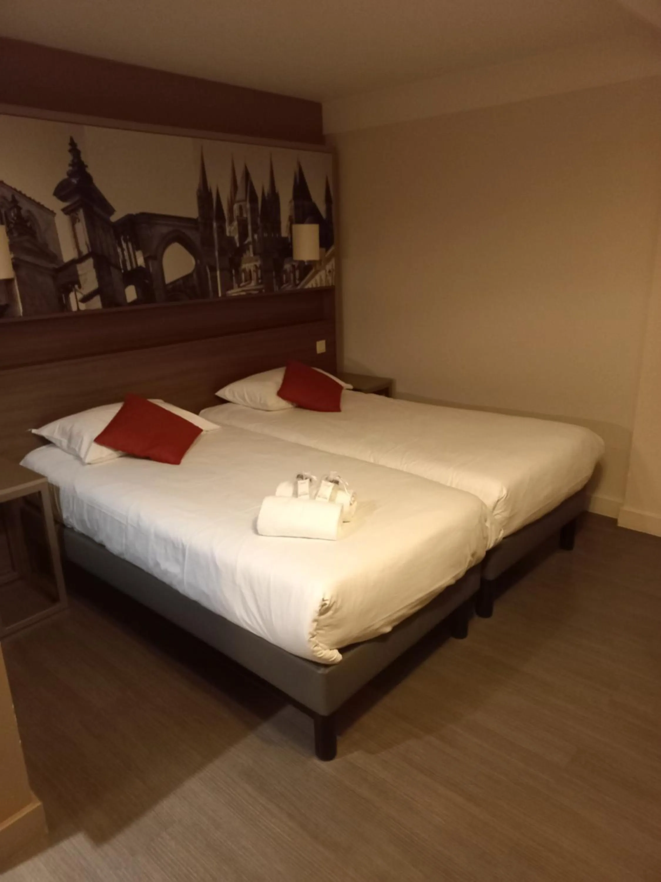 Bed in Adagio Caen Centre
