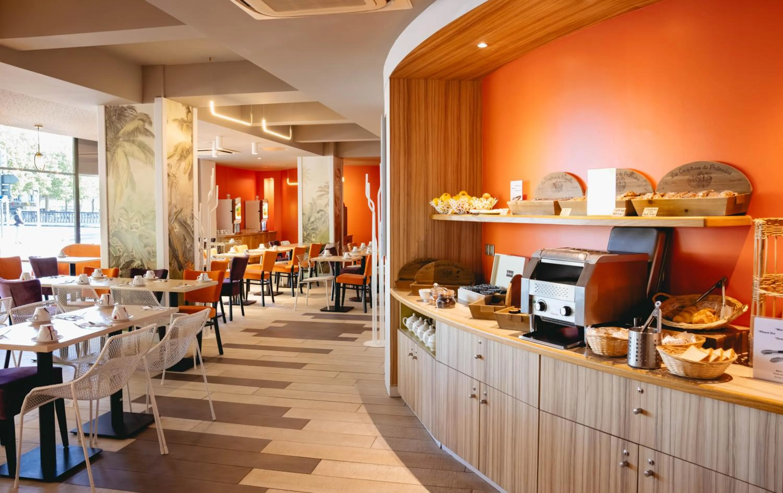 Buffet breakfast in B&B HOME Caen Centre Gare