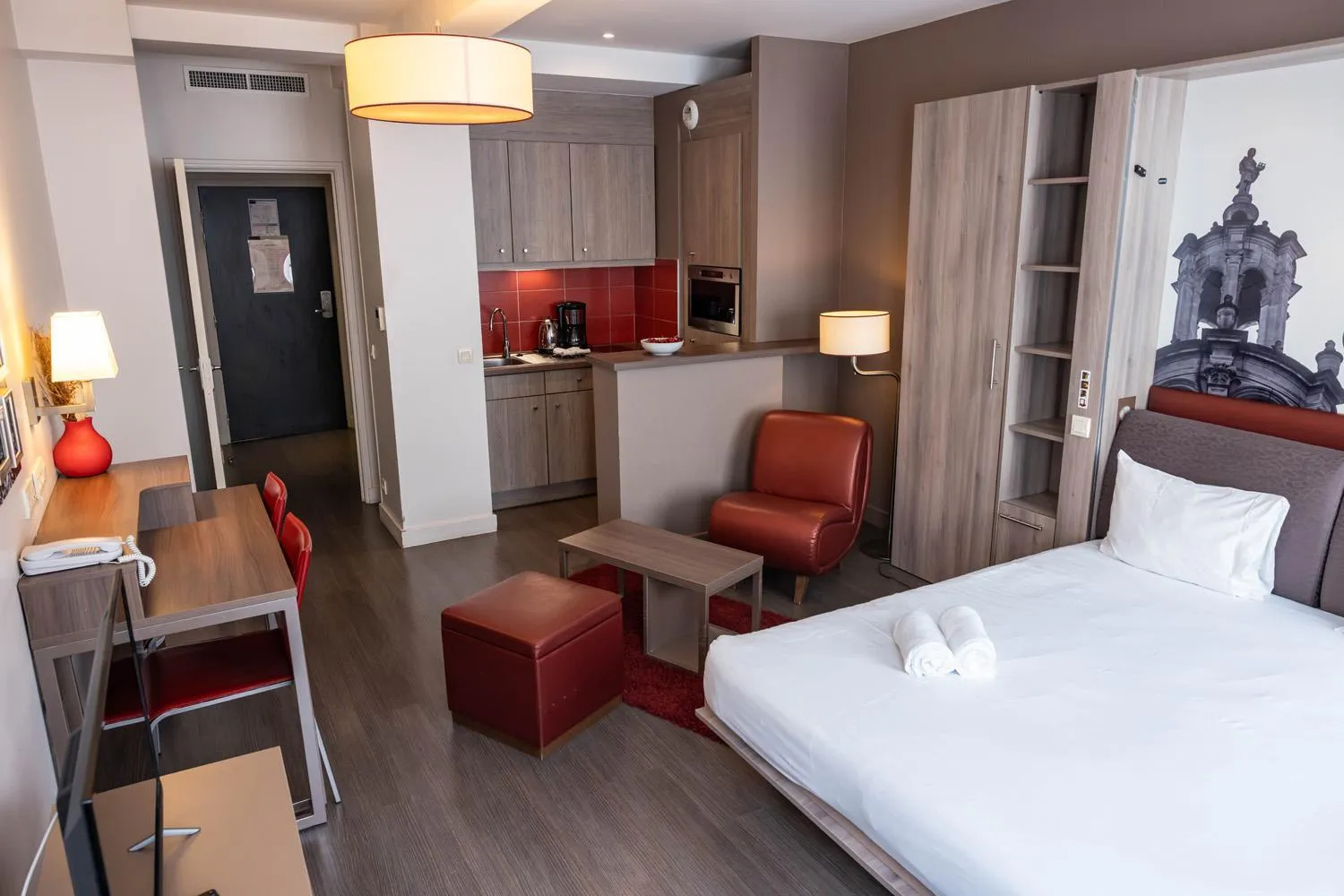 Bed in B&B HOME Caen Centre Gare