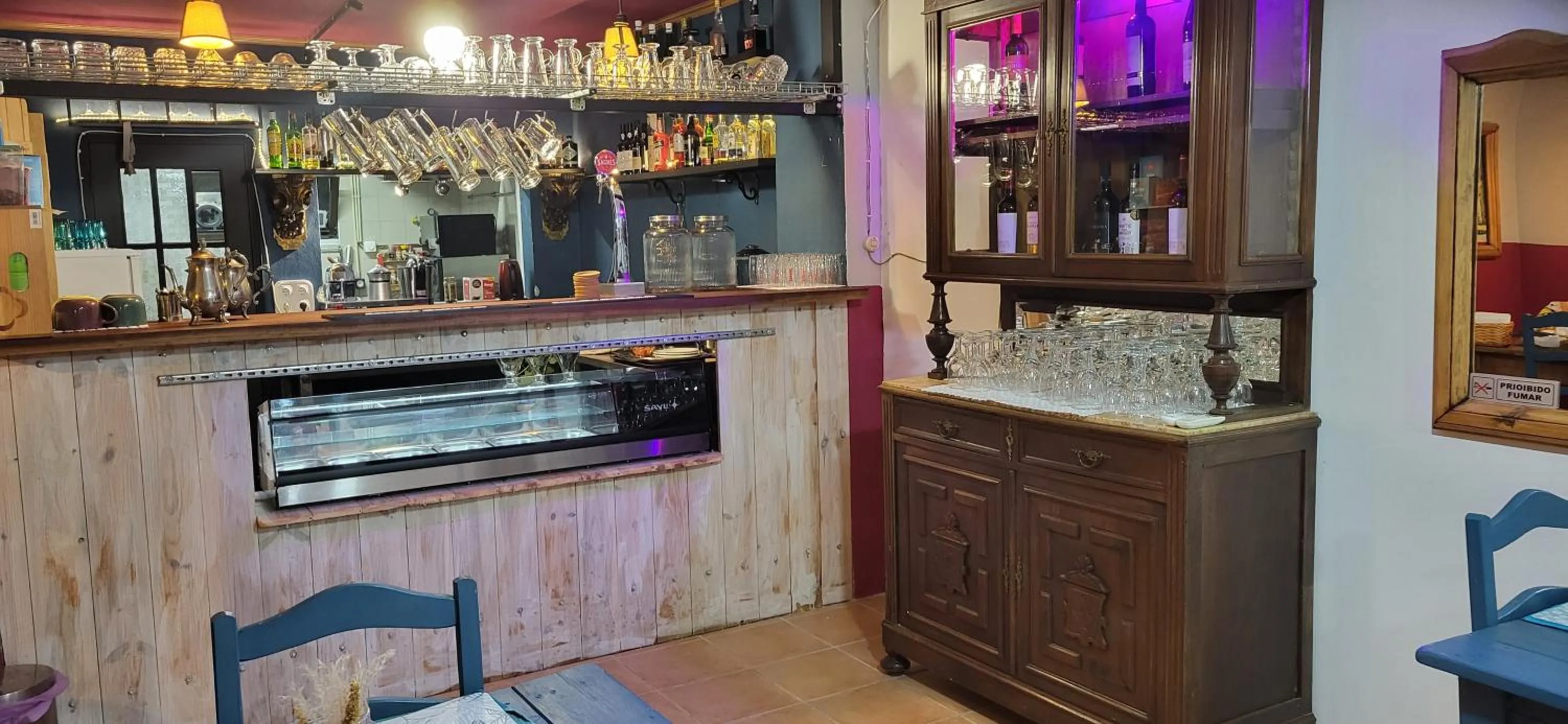 Lounge or bar in MIX inn