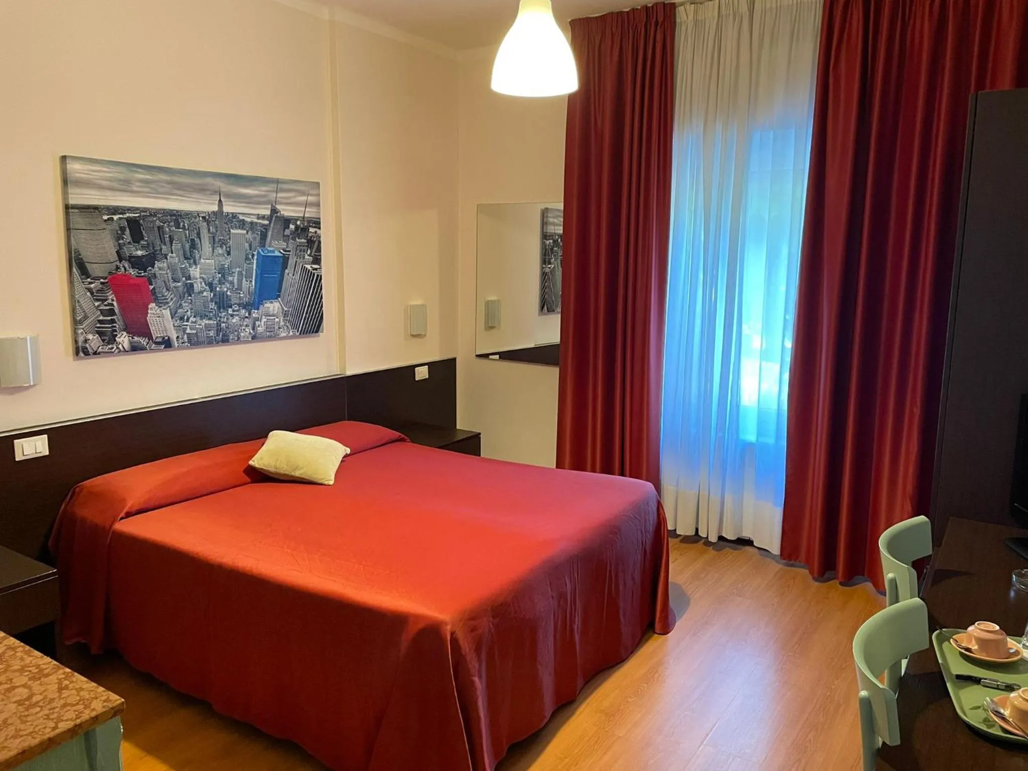 Bed in Hotel Stazione del Sole