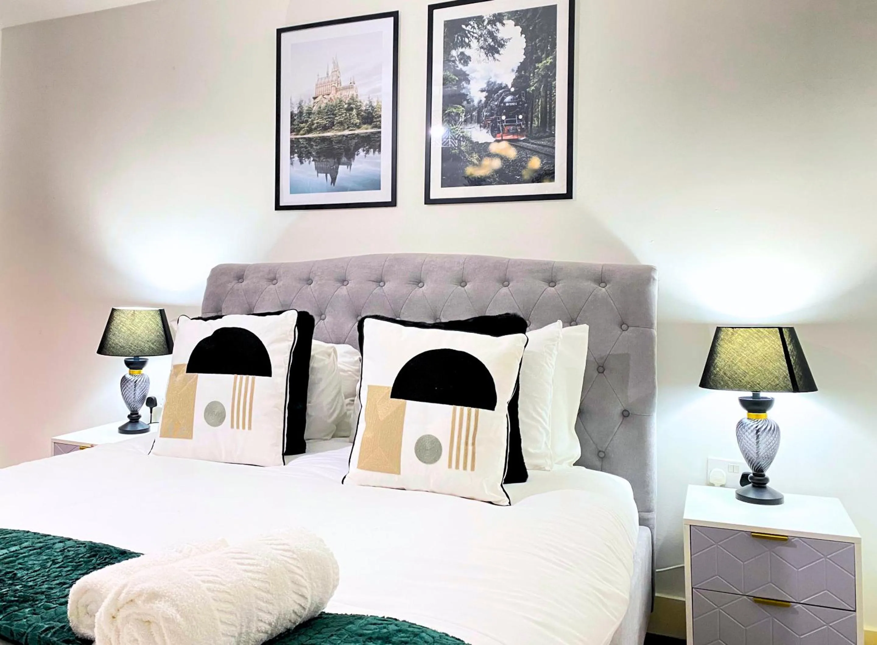 Bedroom, Bed in Manchester Apartments by BEVOLVE - City Centre