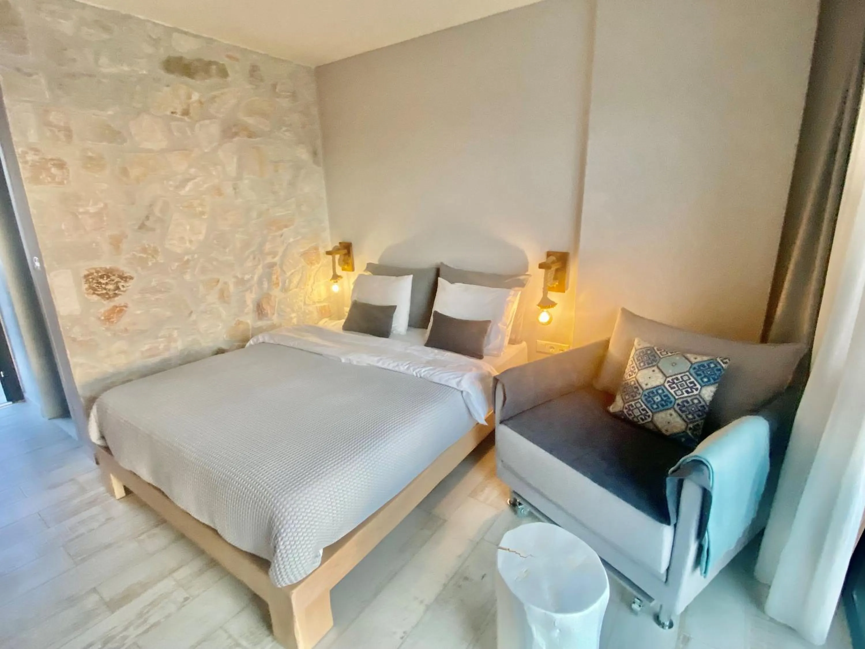 Bed in Kali Thea Suites