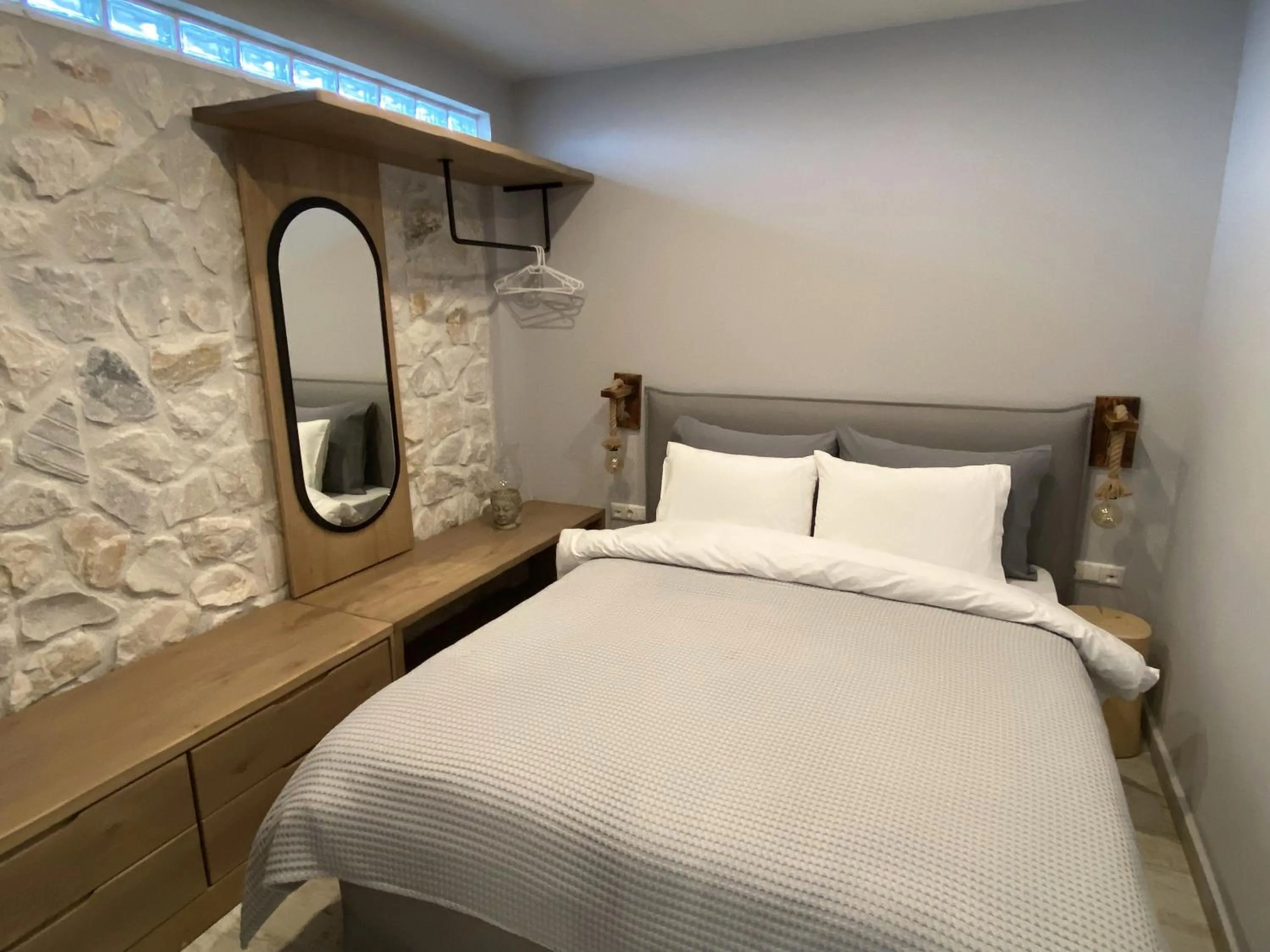 Bed in Kali Thea Suites