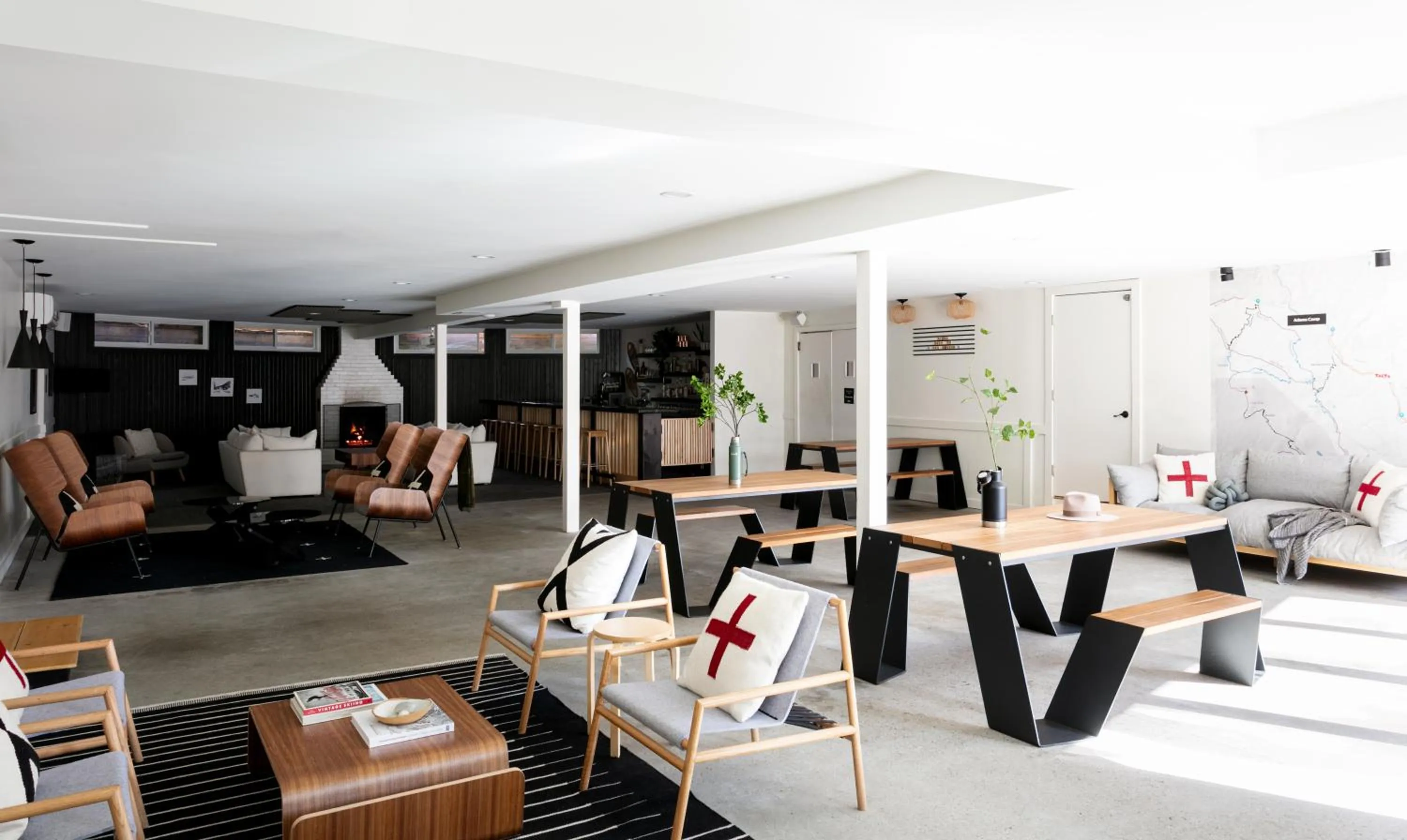 Lounge or bar in Tälta Lodge, a Bluebird by Lark