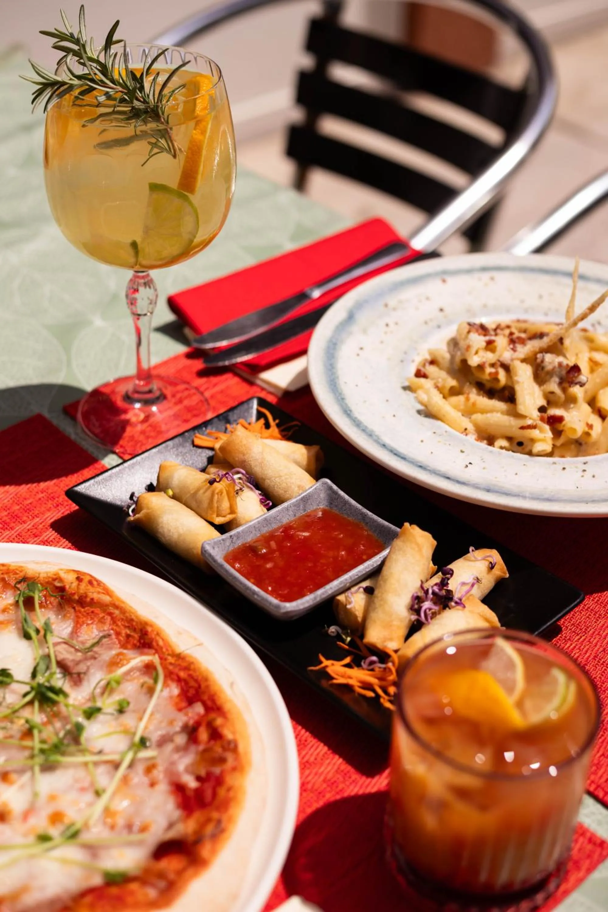 Lounge or bar in Ibis Budapest Citysouth