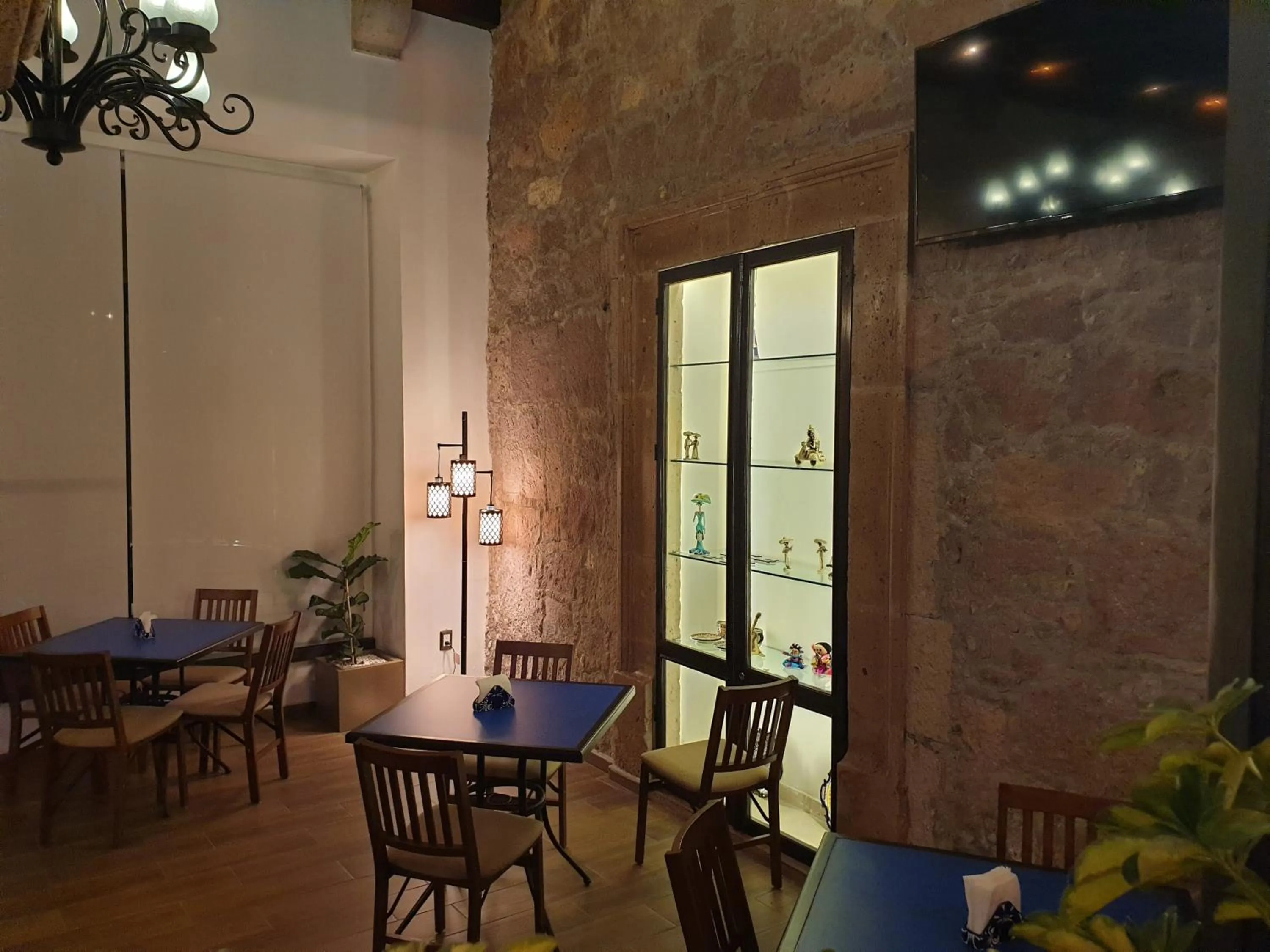 Dining area in Hotel Don Carlos