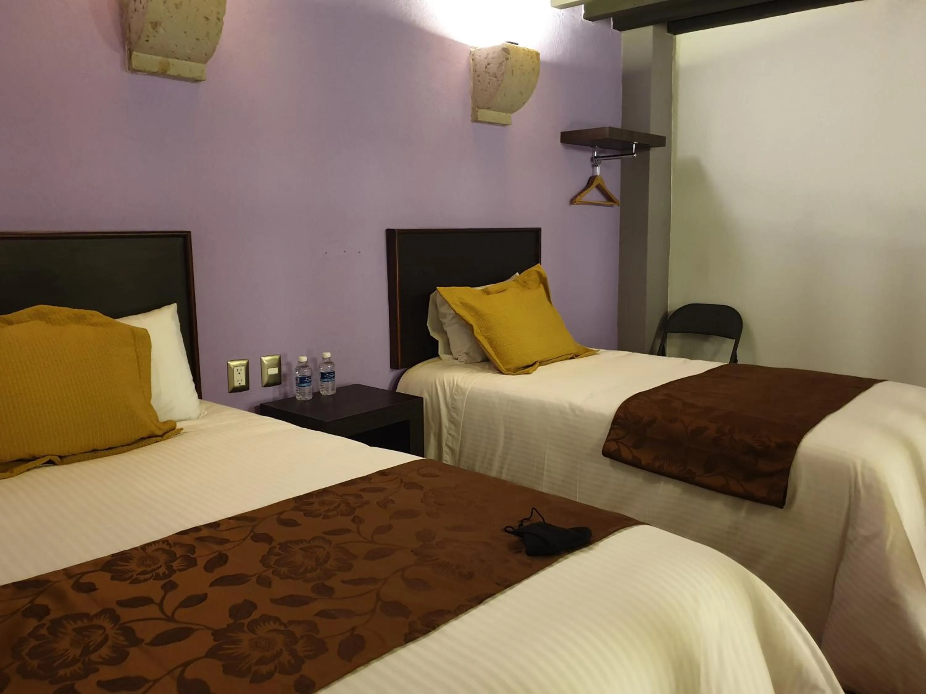 Photo of the whole room, Bed in Hotel Don Carlos