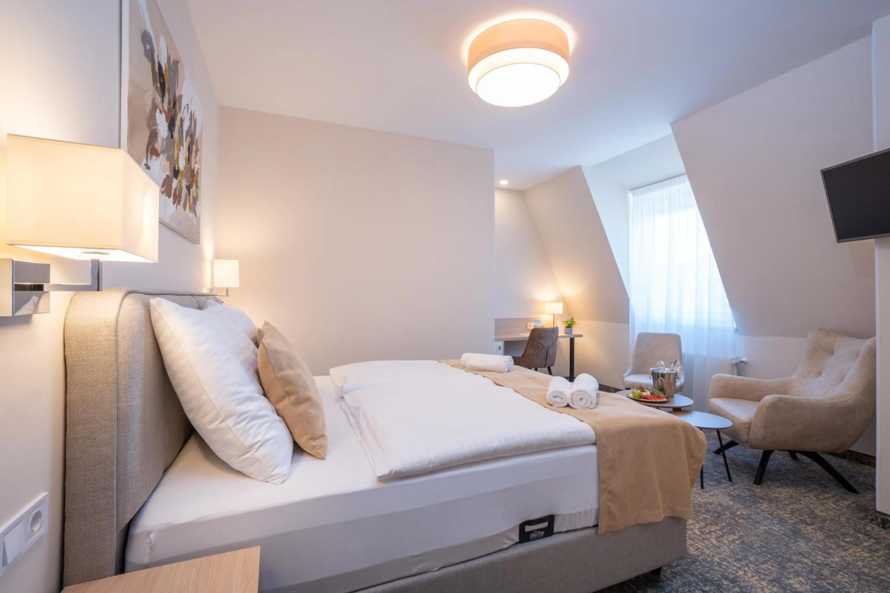 Bed in Kikelet Club Hotel