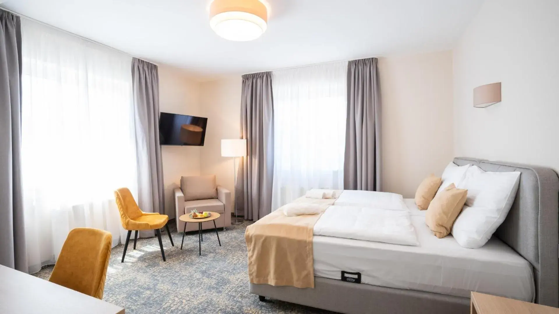 Superior Family Room in Kikelet Club Hotel Superior Family Room in Kikelet Club Hotel