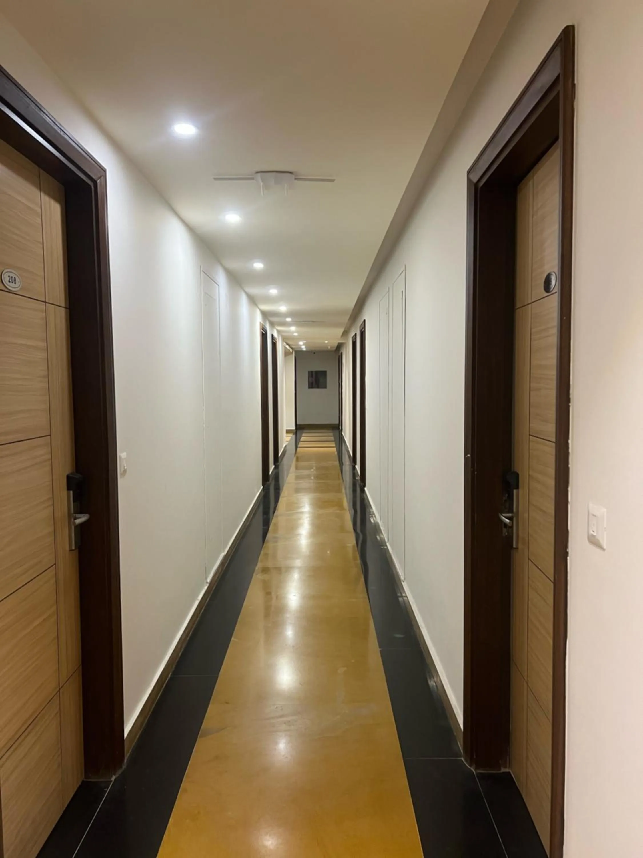 Property building in Hotel Aqua Vibes