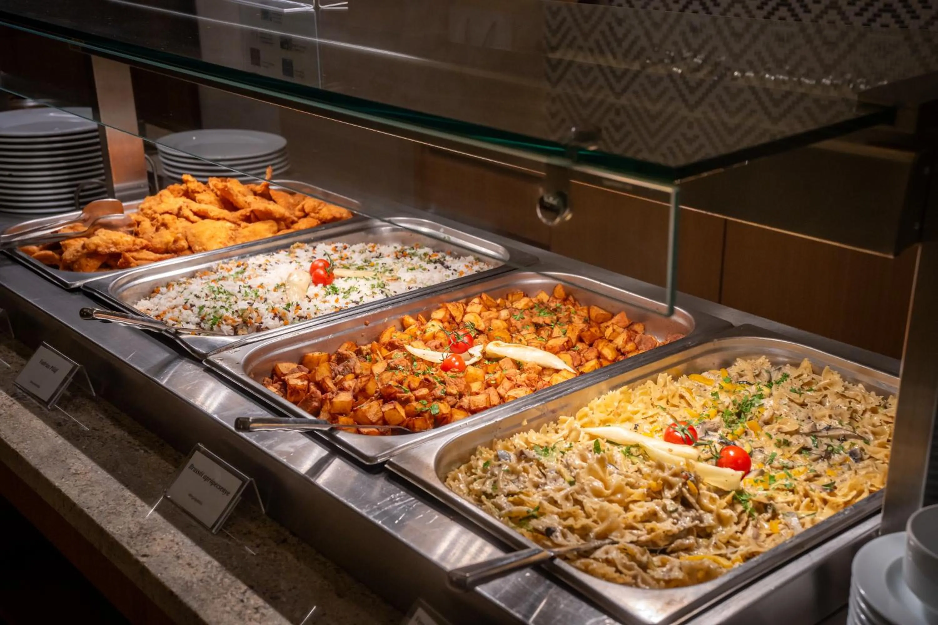 Food and drinks in Hotel Marina Port