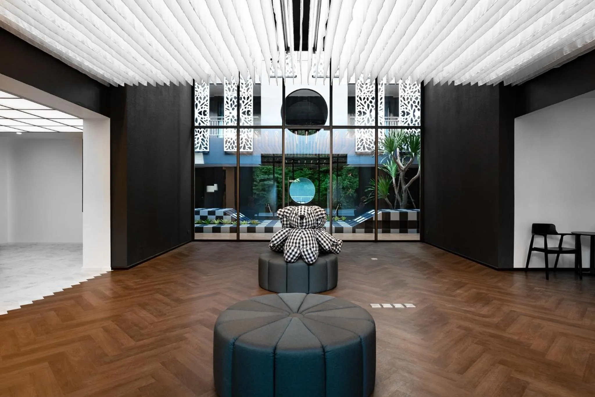 Lobby or reception in Foto Hotel Phuket Beachfront