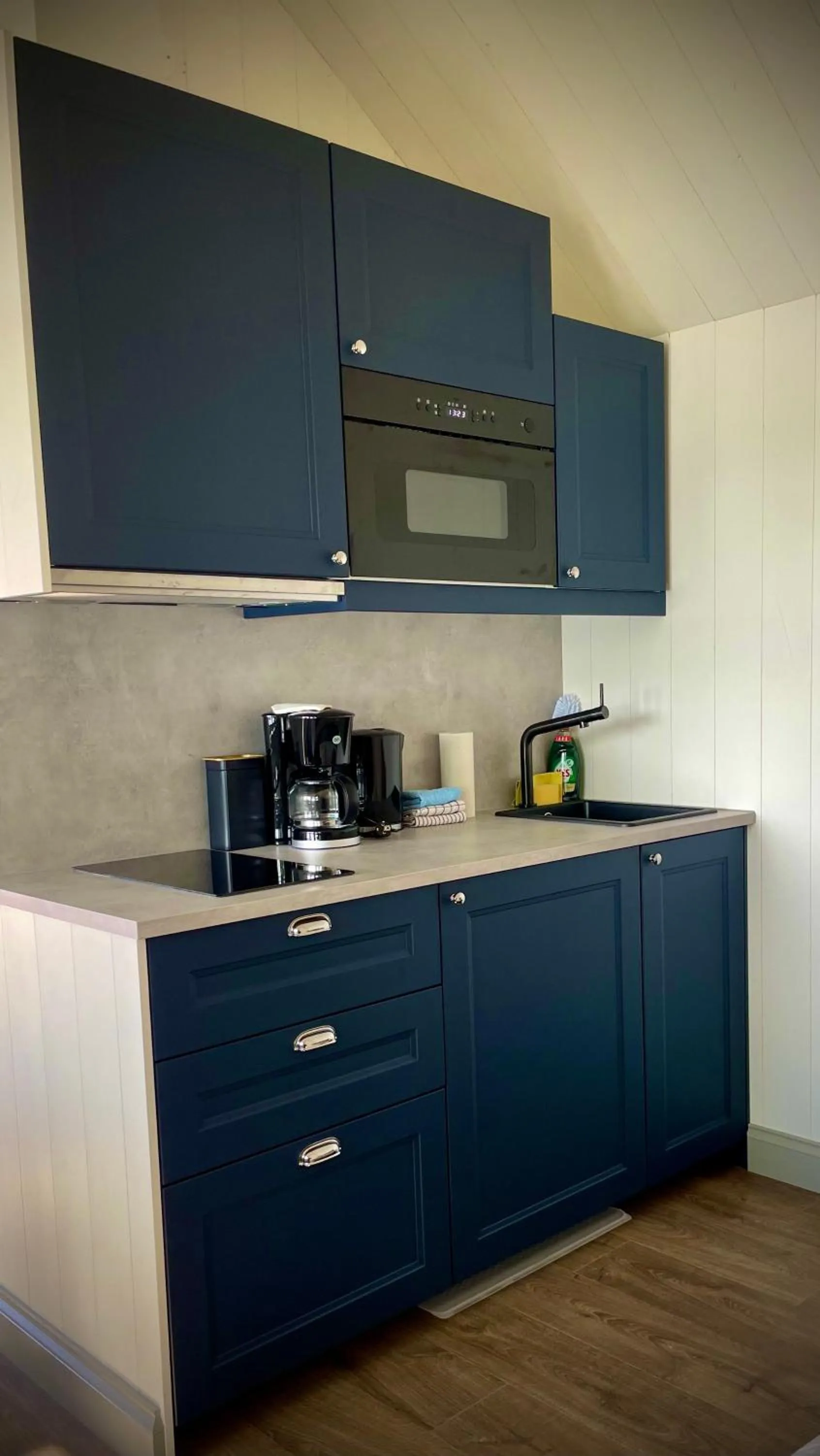 Bergs Gård & Hållsvikens Gård