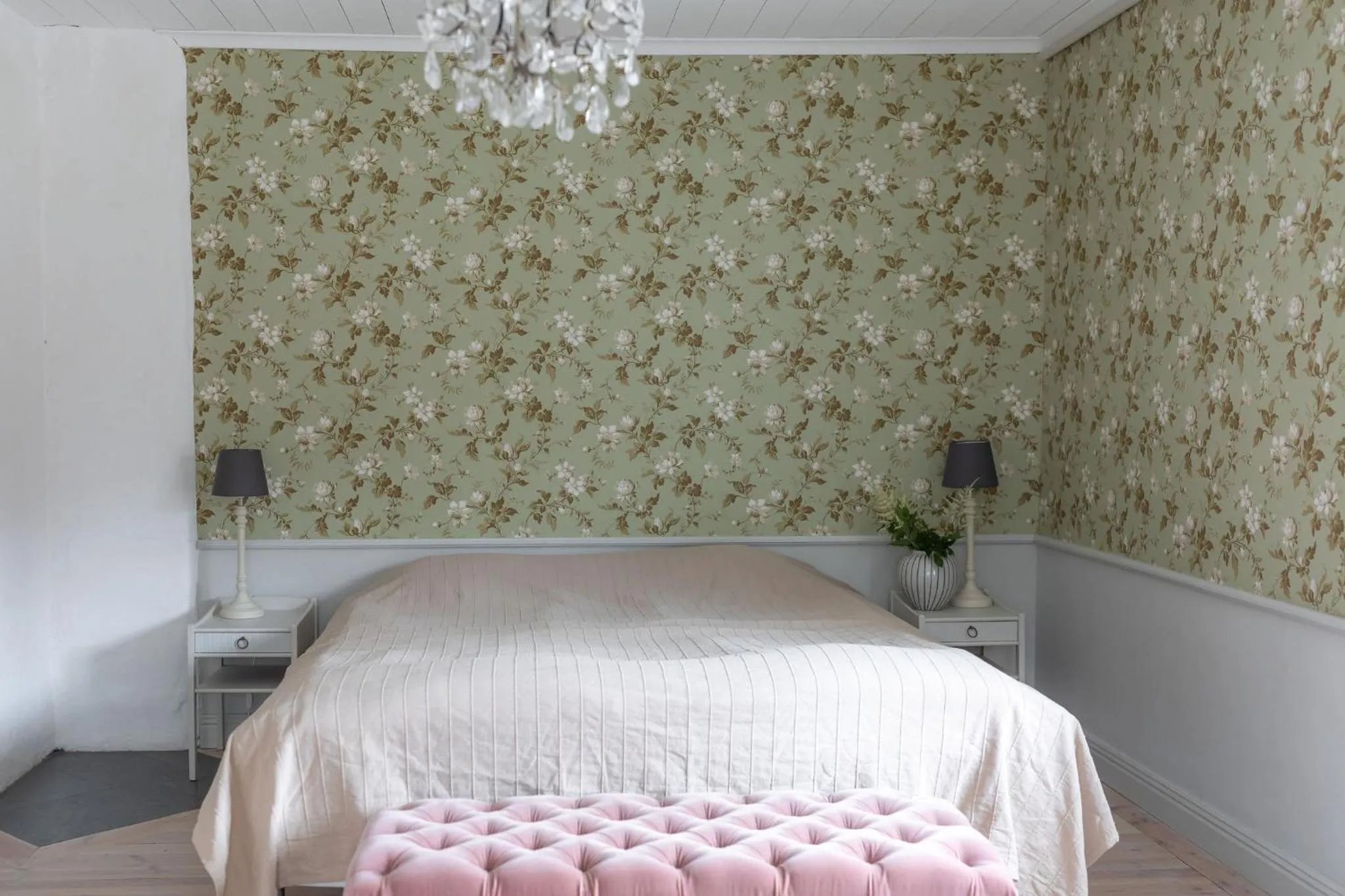 Bed in Bergs Gård & Hållsvikens Gård