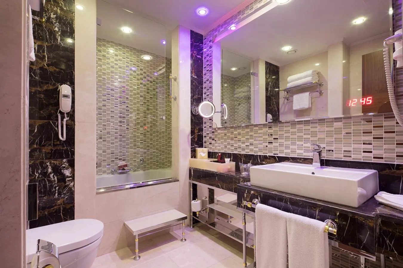 Shower in Grand Millennium Konya