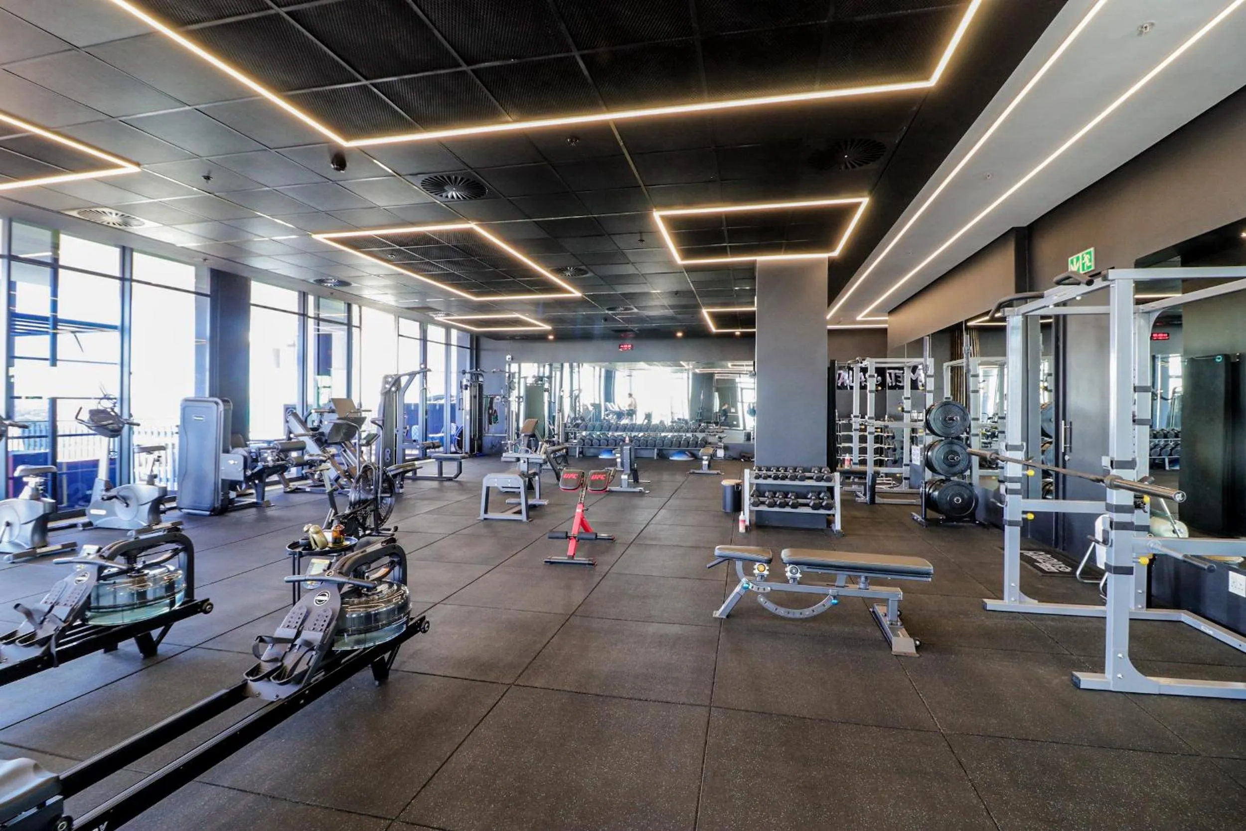 Fitness centre/facilities in Reserved Suites Illovo