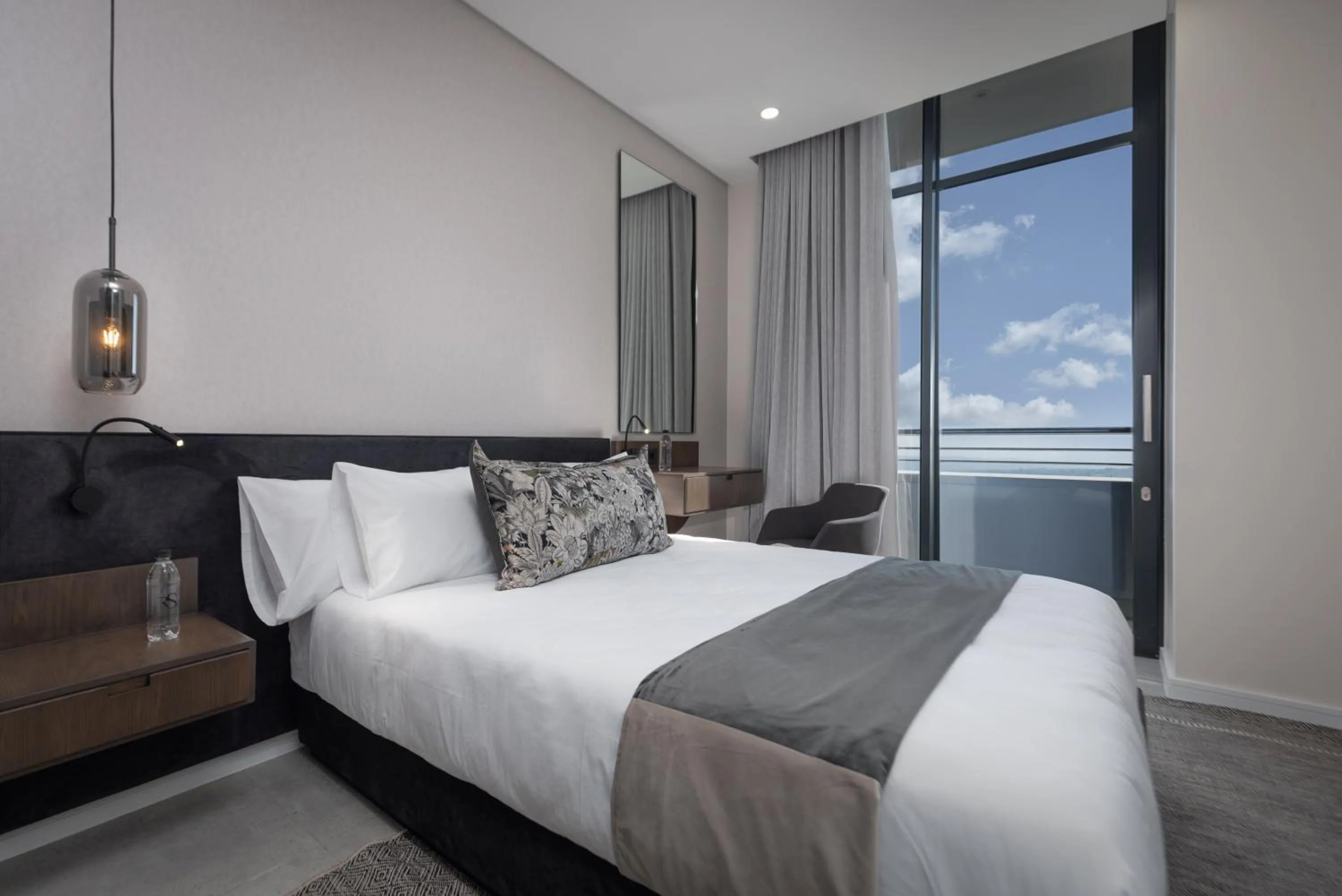 Bed in Reserved Suites Illovo