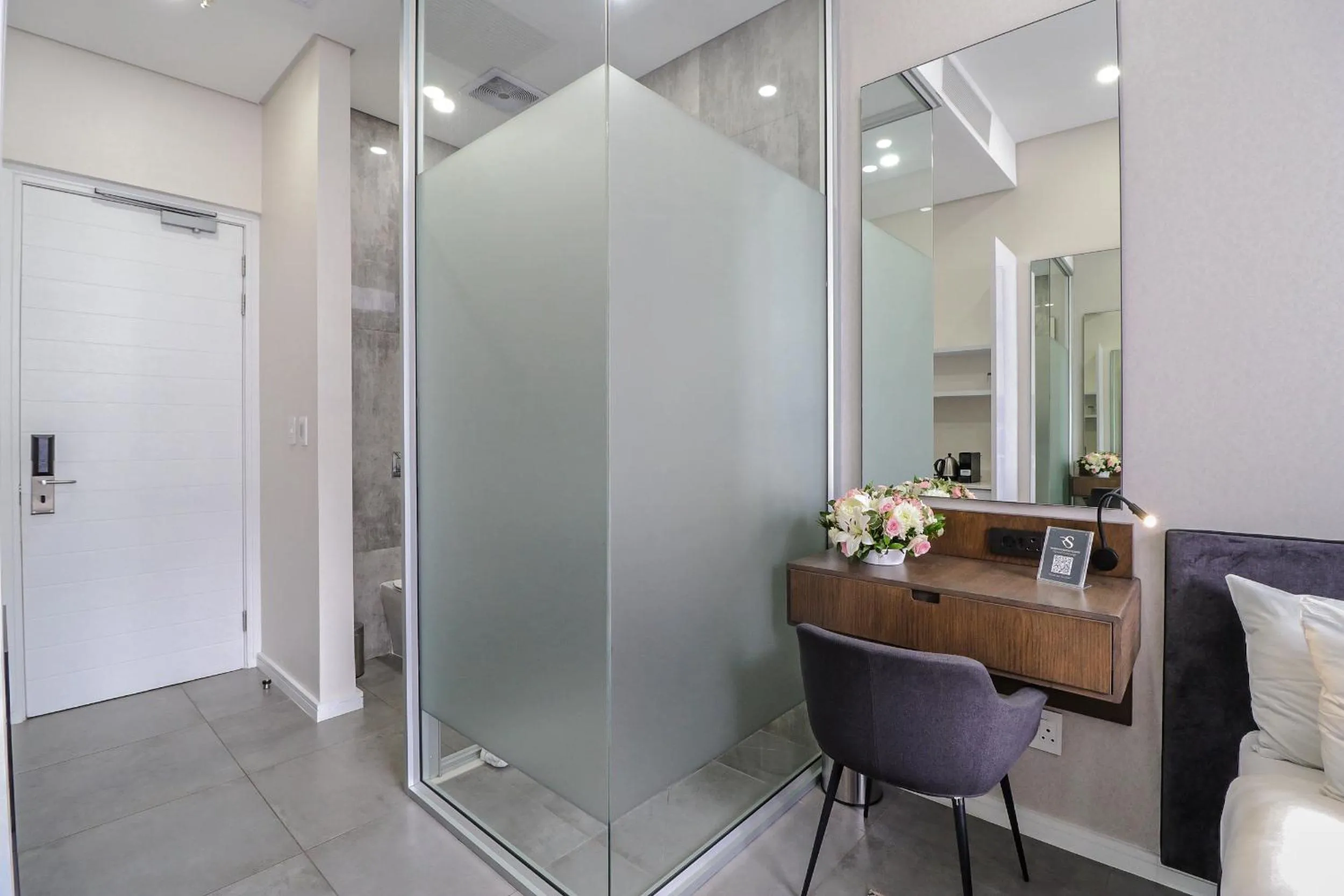 Bedroom in Reserved Suites Illovo