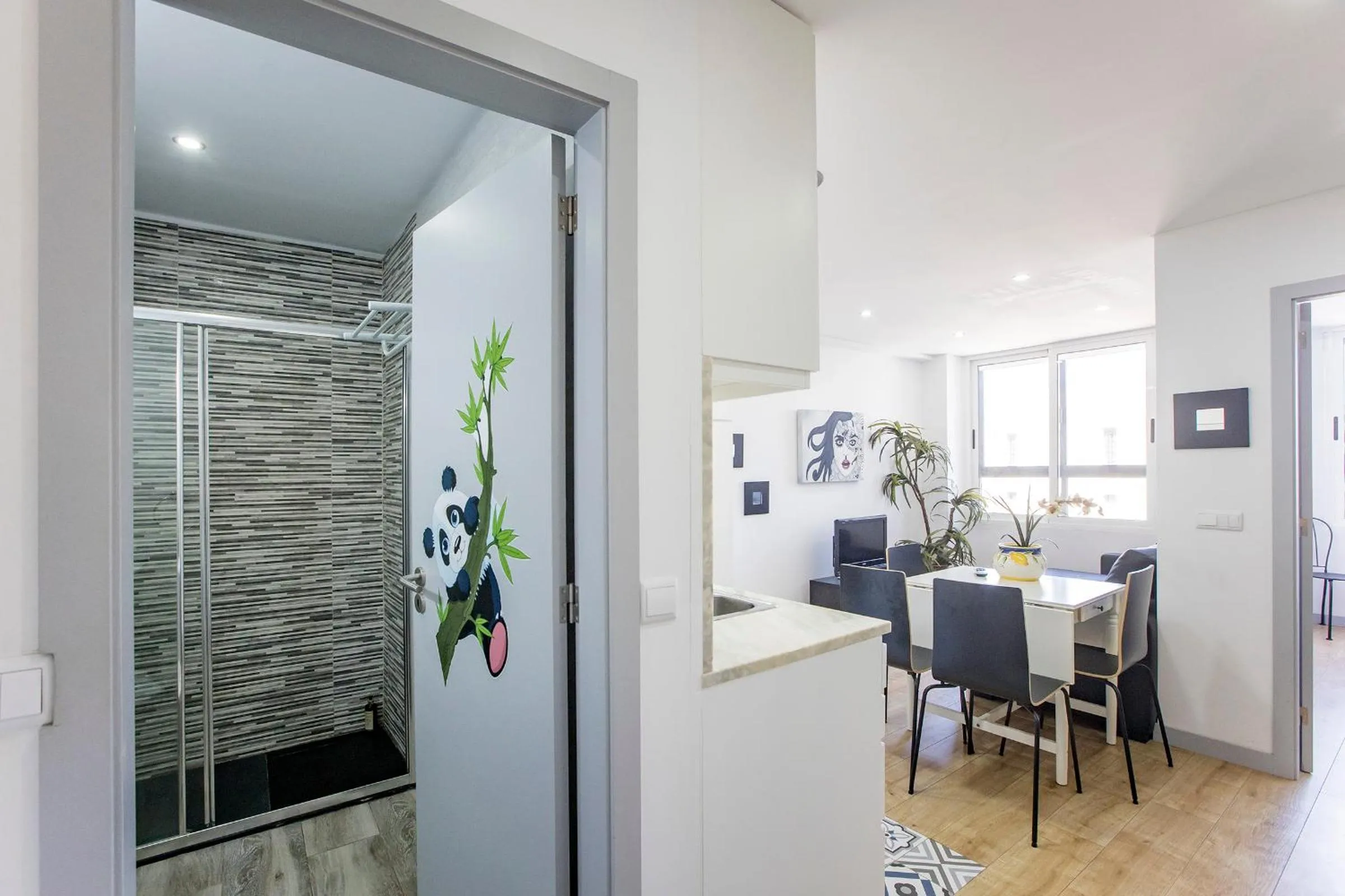 1BR Flat in Trindade w/ AC by metro station