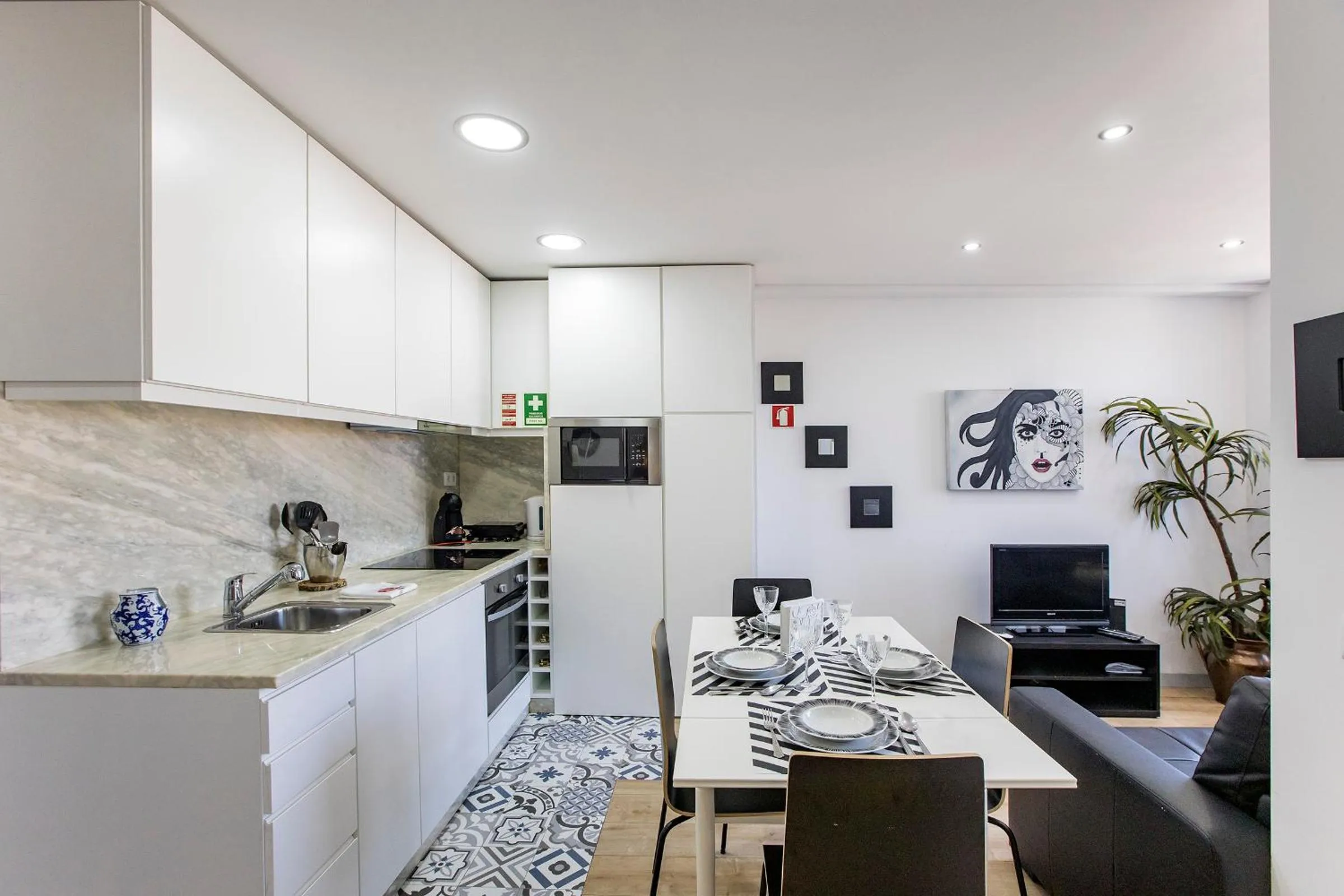 1BR Flat in Trindade w/ AC by metro station