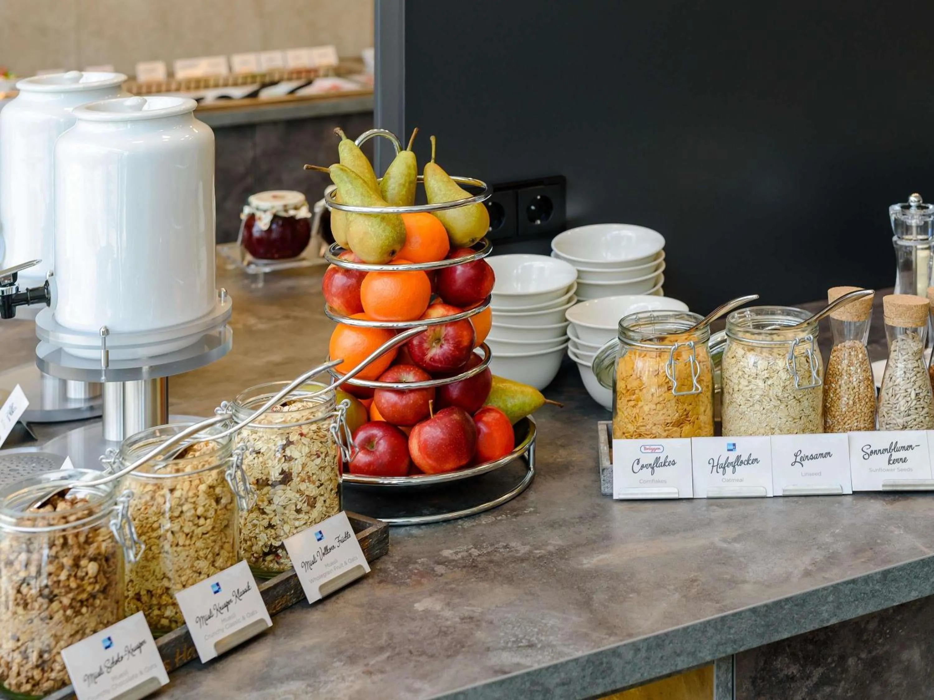 Breakfast in ibis Styles Coburg