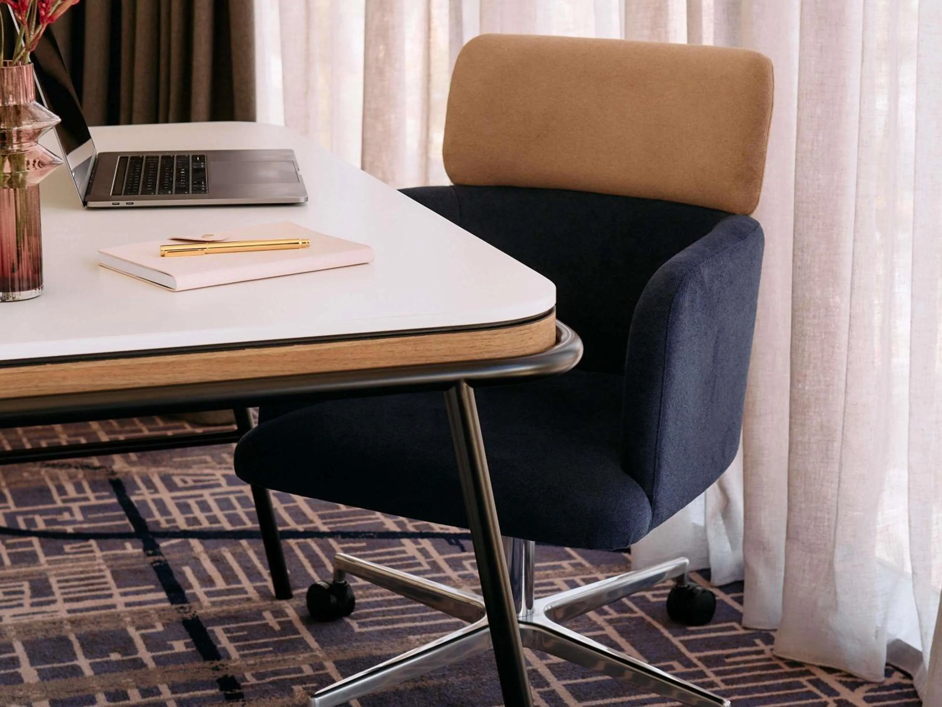 Bedroom in Mercure Melbourne Doncaster