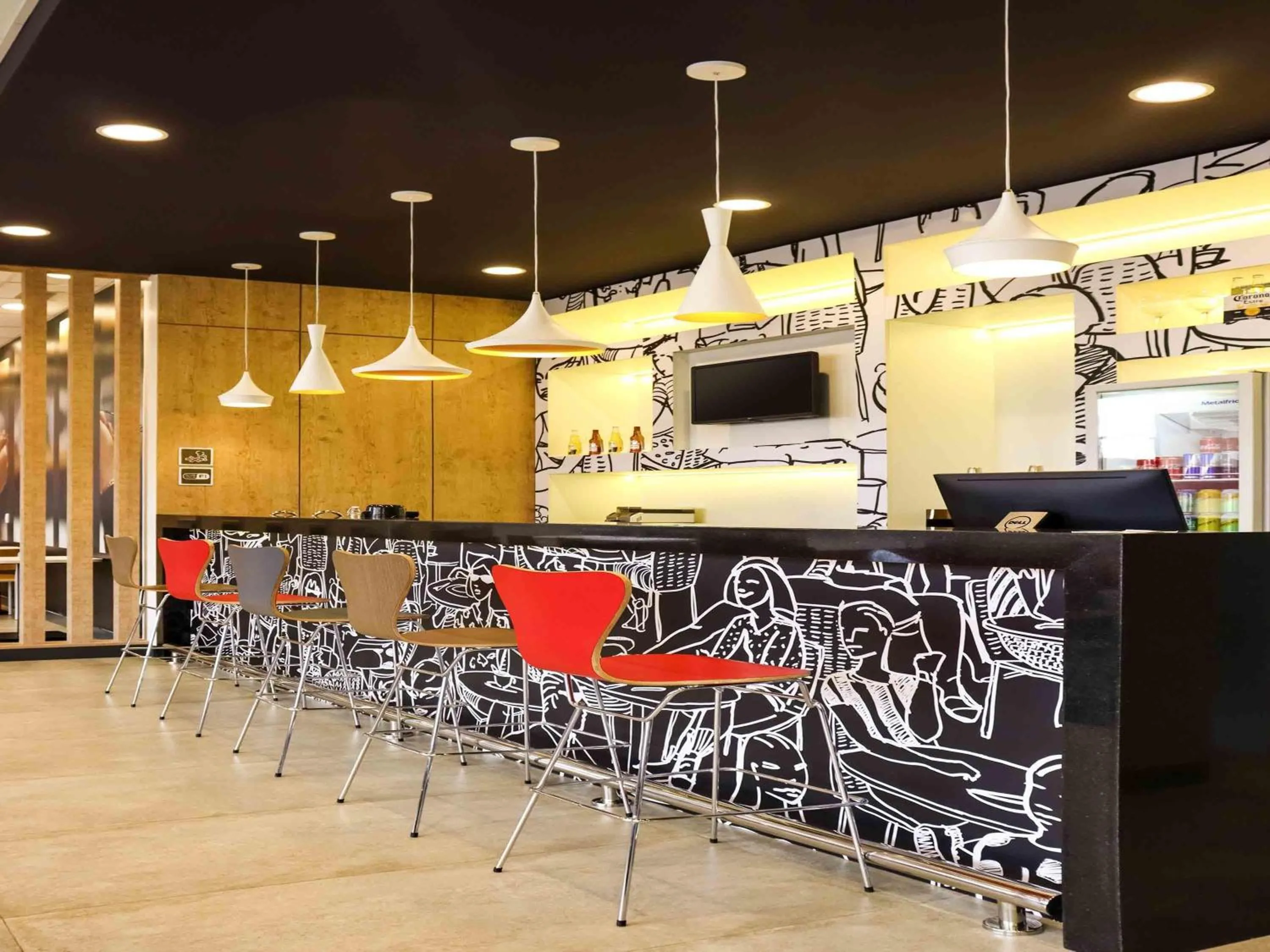 Lounge or bar in Ibis Guaxupe