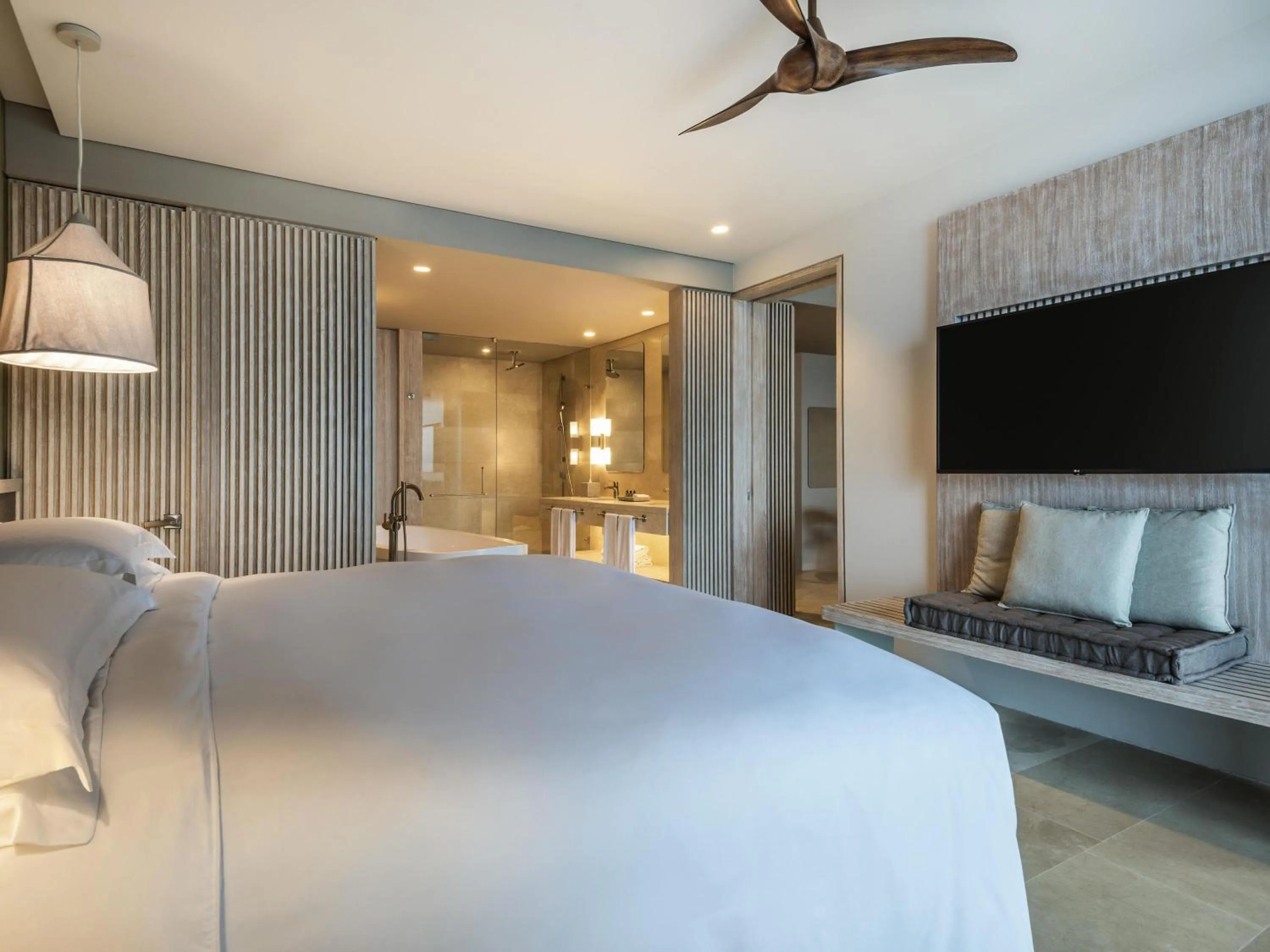 Bedroom, Bed in Sofitel Barú Cartagena