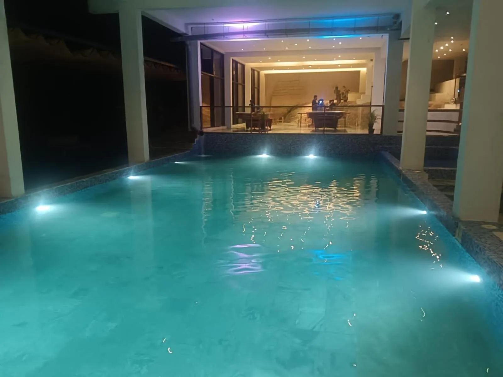 Swimming pool in MERIDIAN HILL TOP YERCAUD