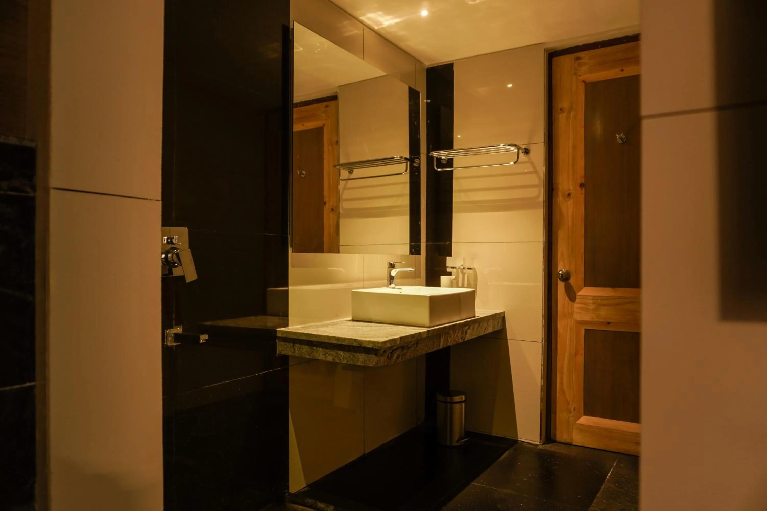 Bathroom in MERIDIAN HILL TOP YERCAUD