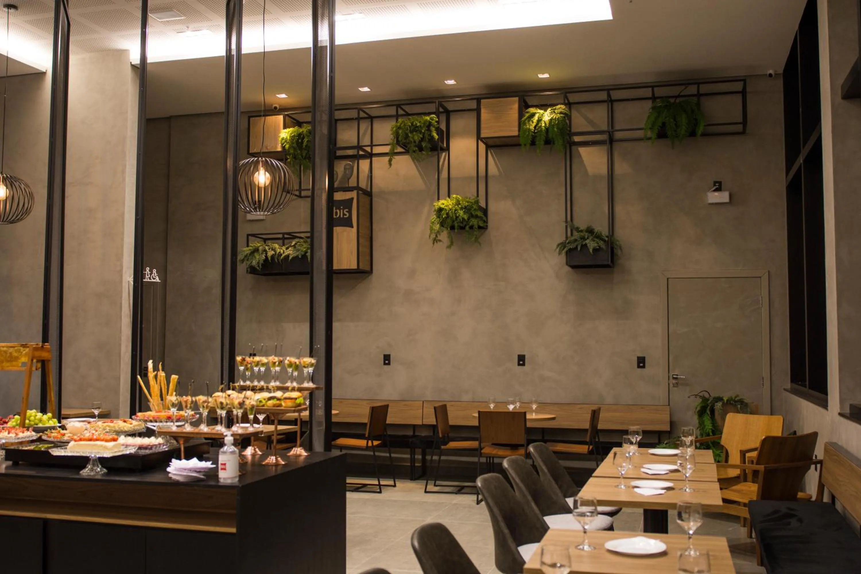 Restaurant/places to eat in ibis Nova Serrana