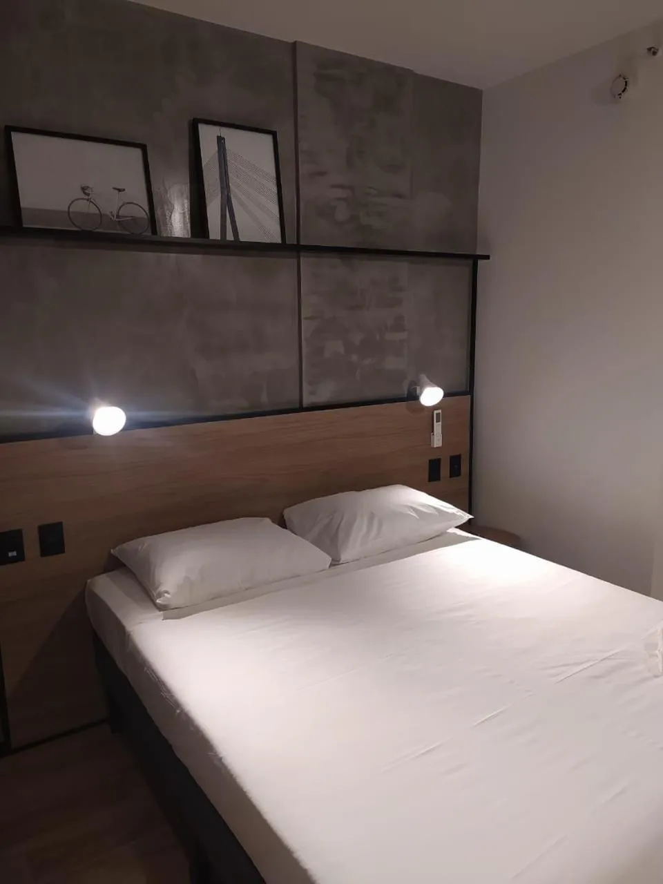 Property building, Bed in ibis Nova Serrana