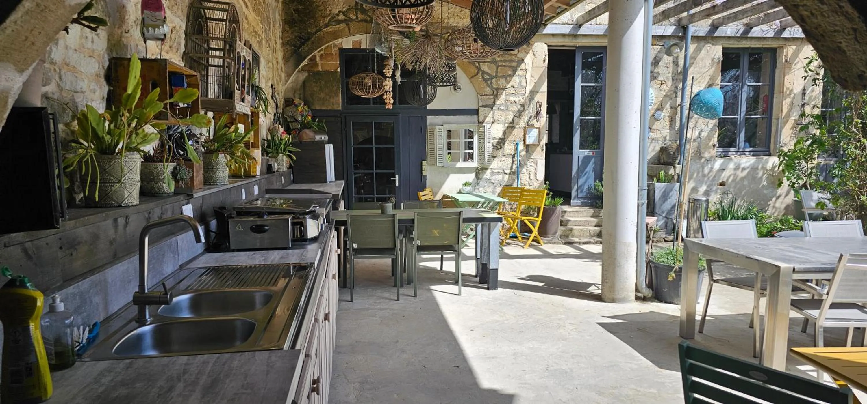 Property building in Maison Fossemagne