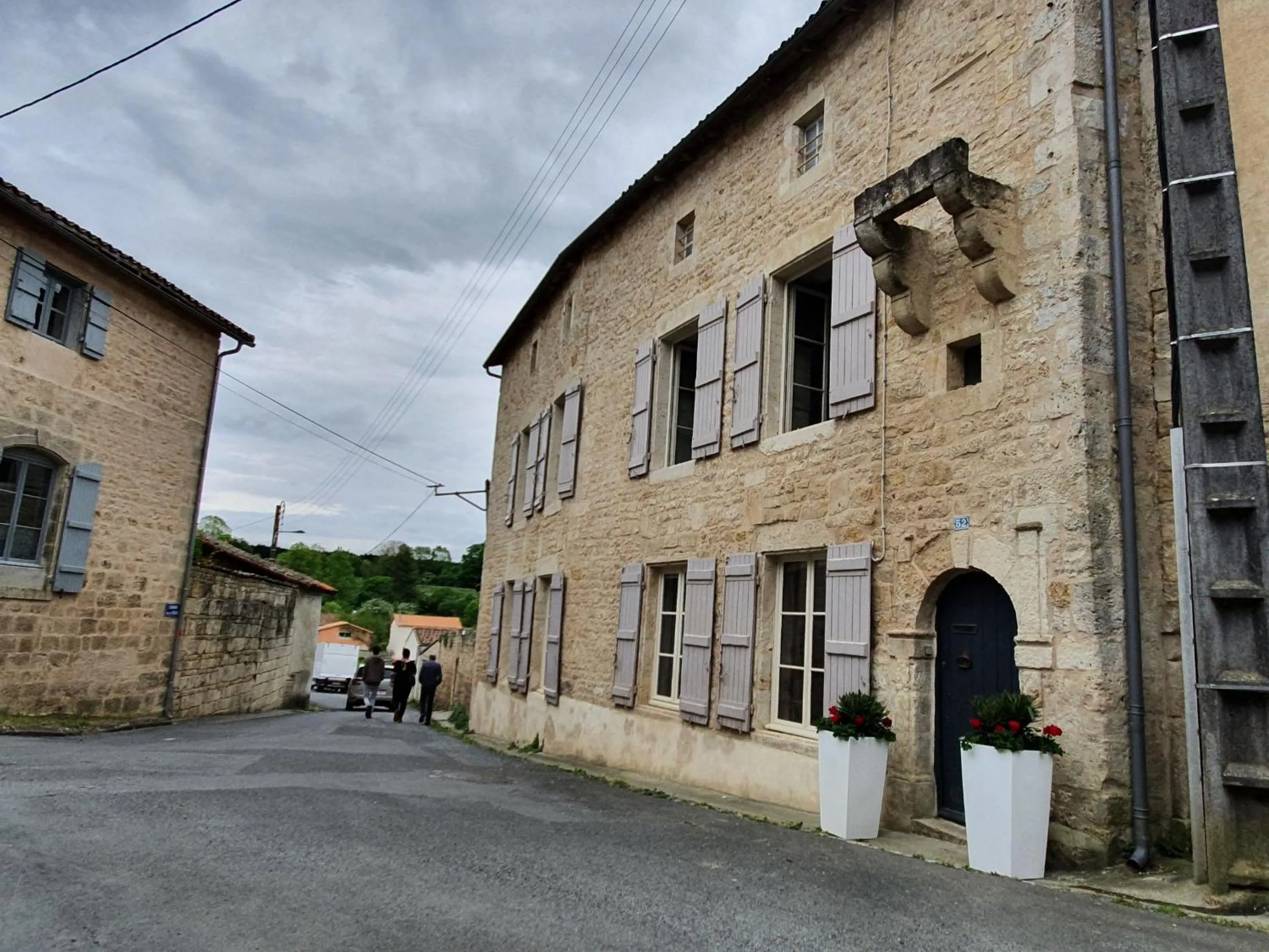 Property building in Maison Fossemagne