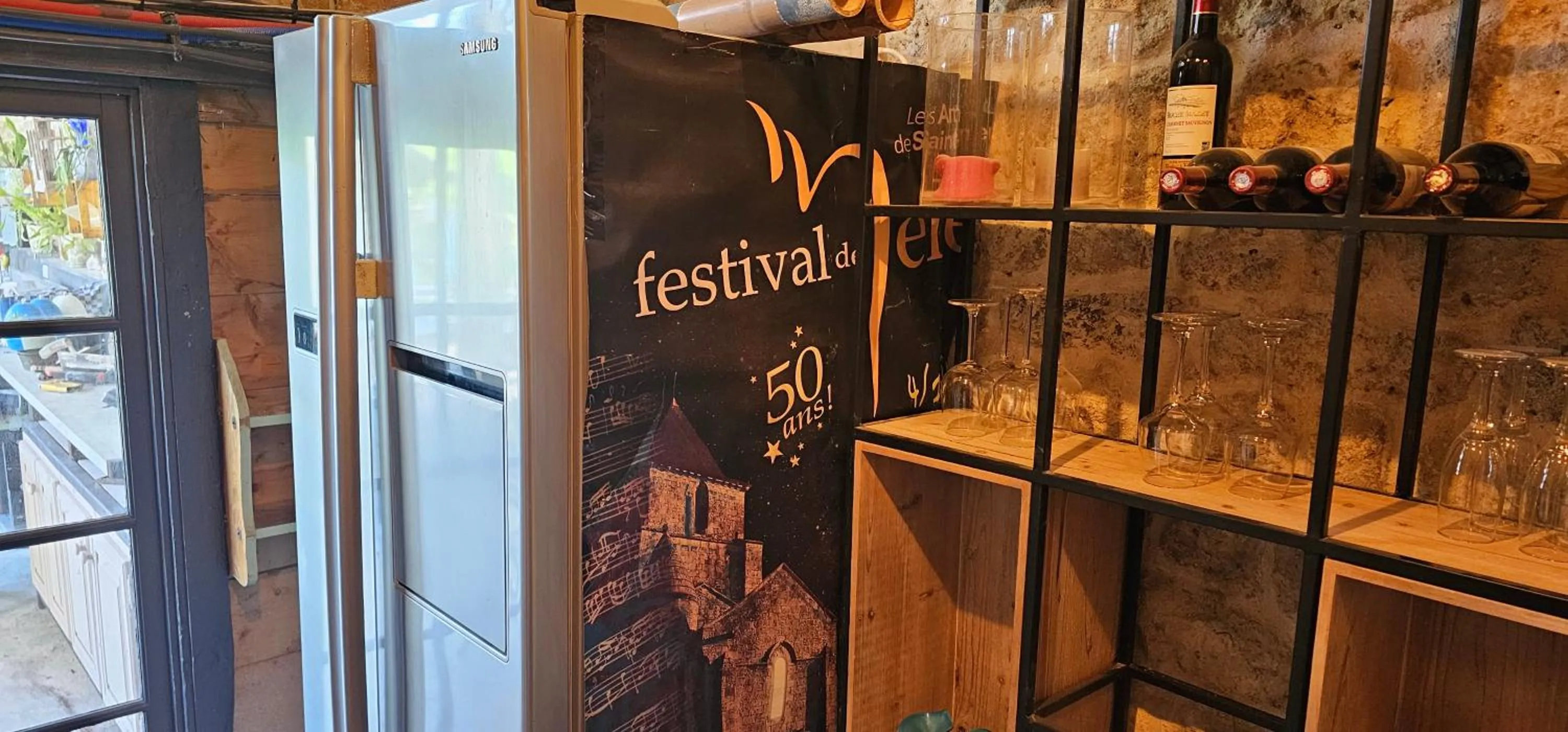 Lounge or bar in Maison Fossemagne