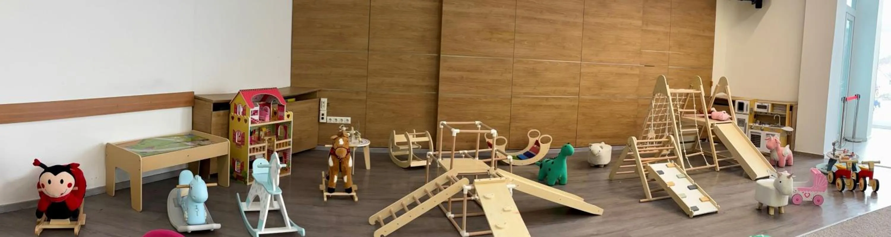 Game Room in CE Plaza Hotel