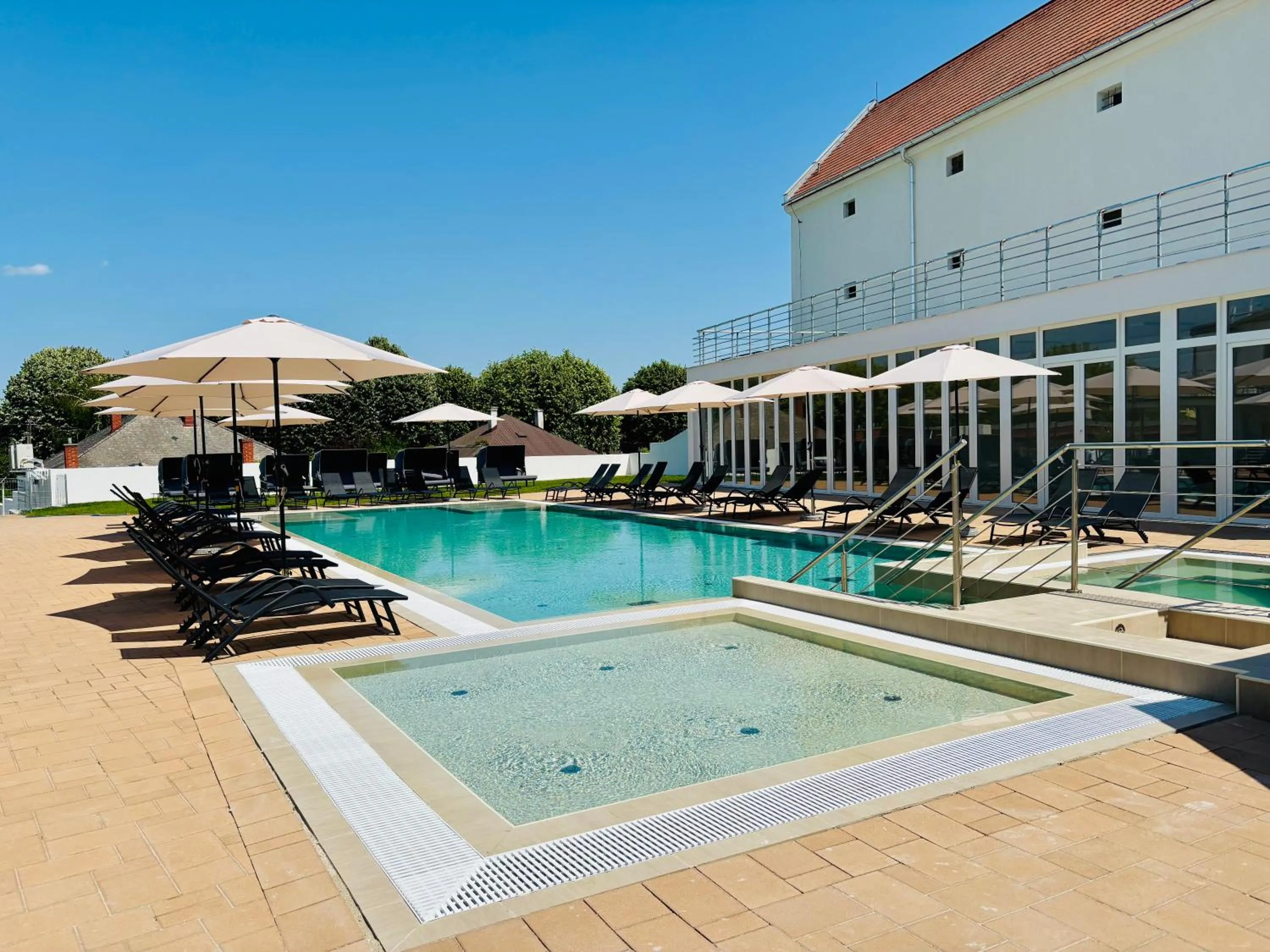 Pool view in CE Plaza Hotel