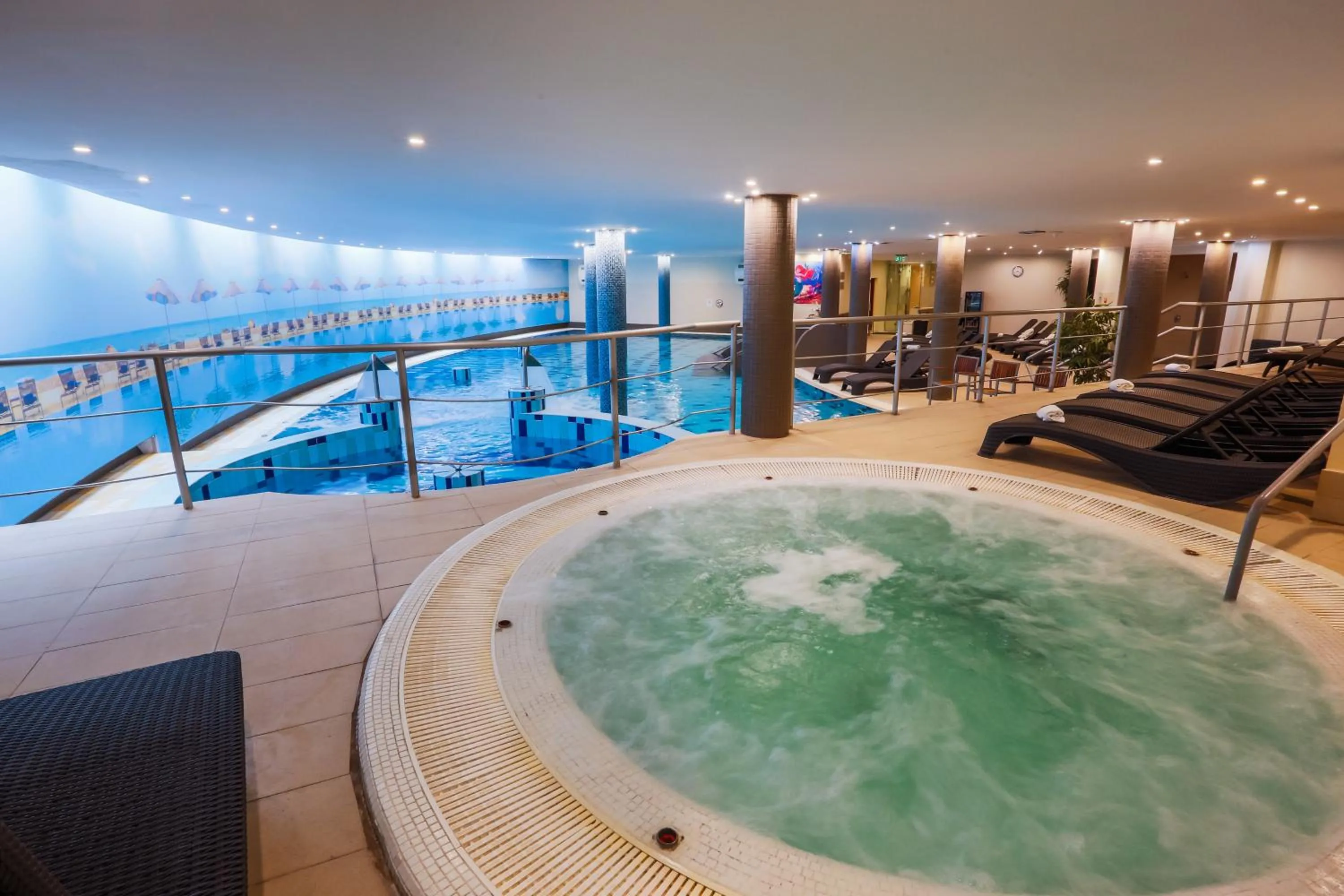 Hot Tub in CE Plaza Hotel